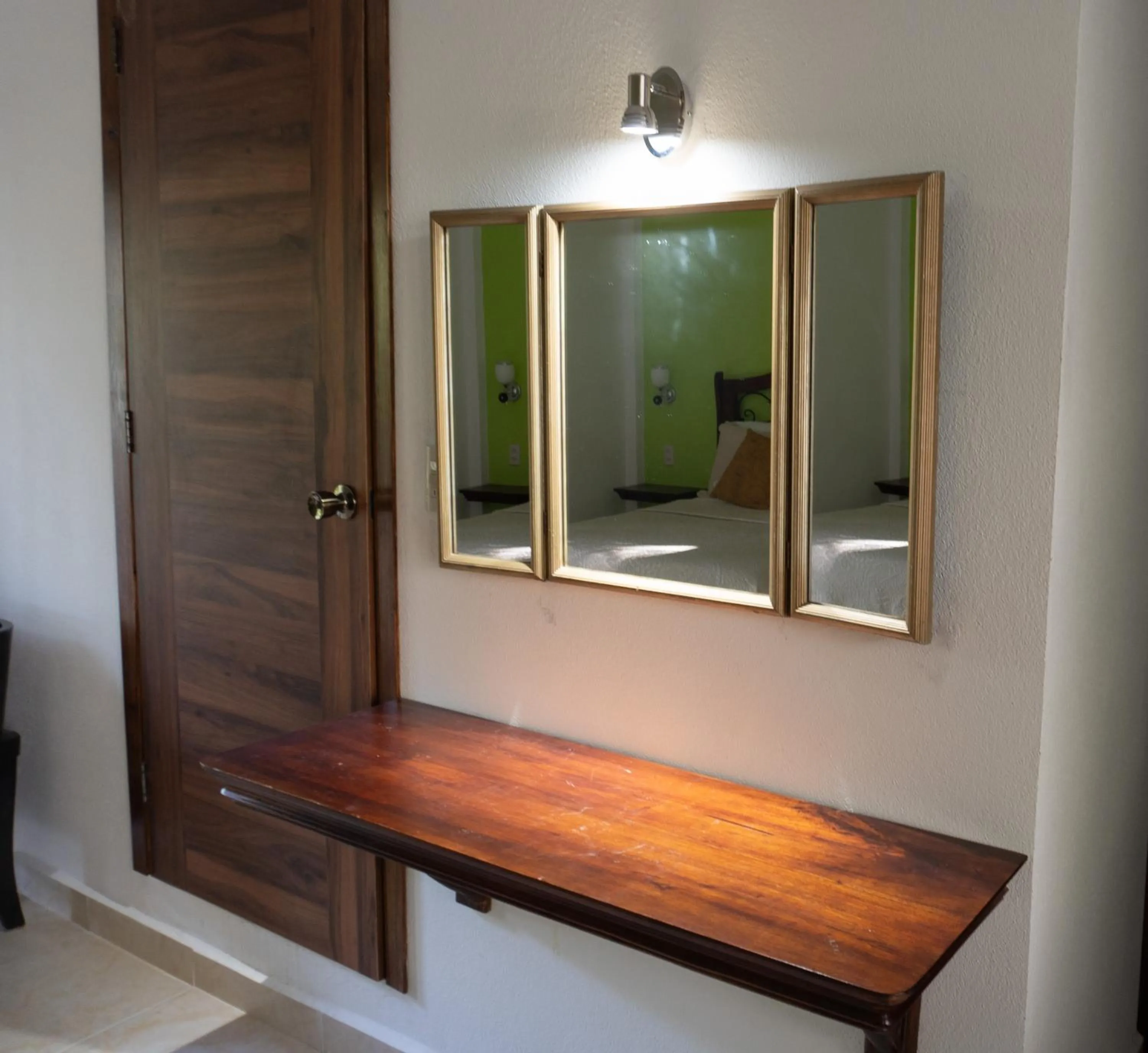 Photo of the whole room in Hotel Paraíso Encantado