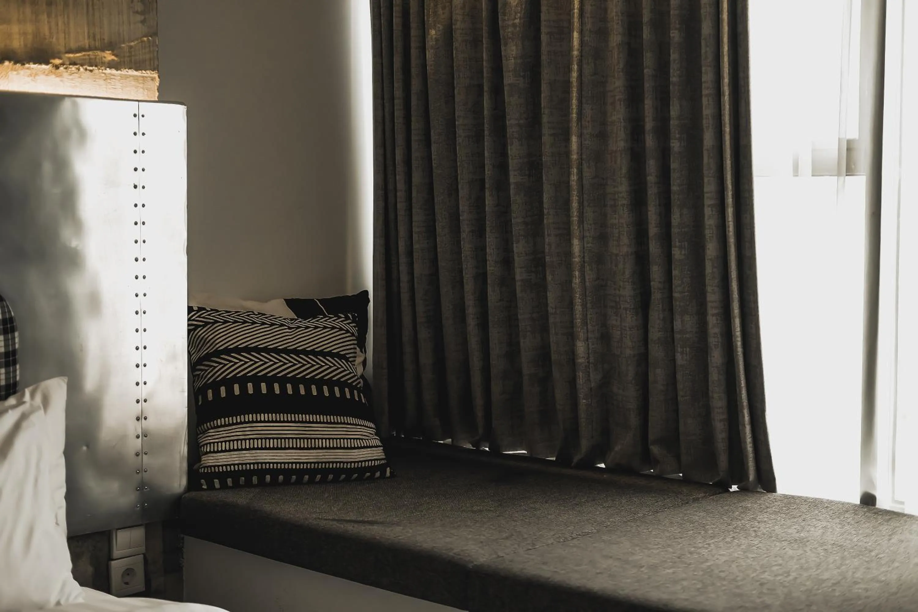 Other, Bed in PULANG ke UTTARA