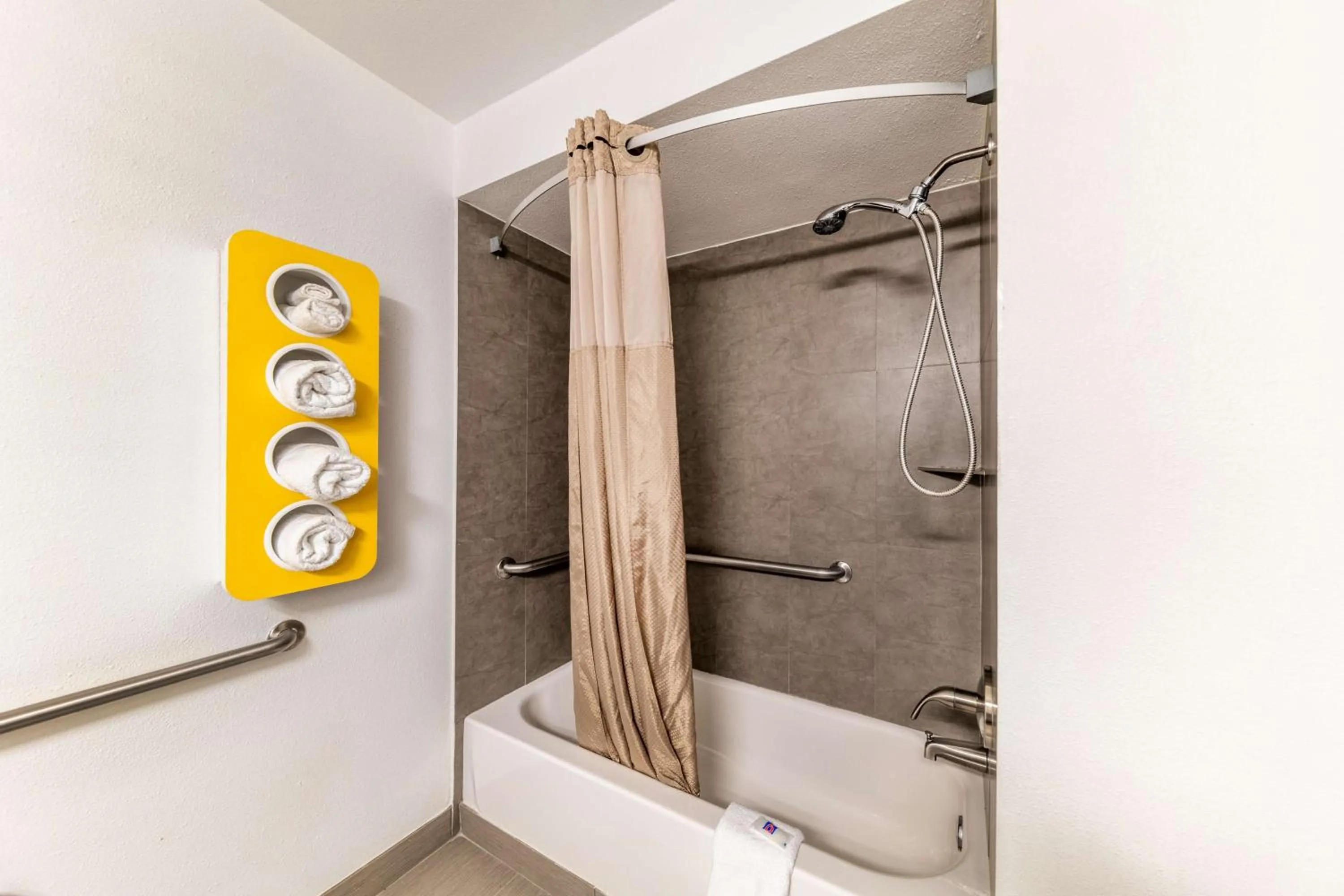 Bathroom in Motel 6-Lewisville, TX - Medical City