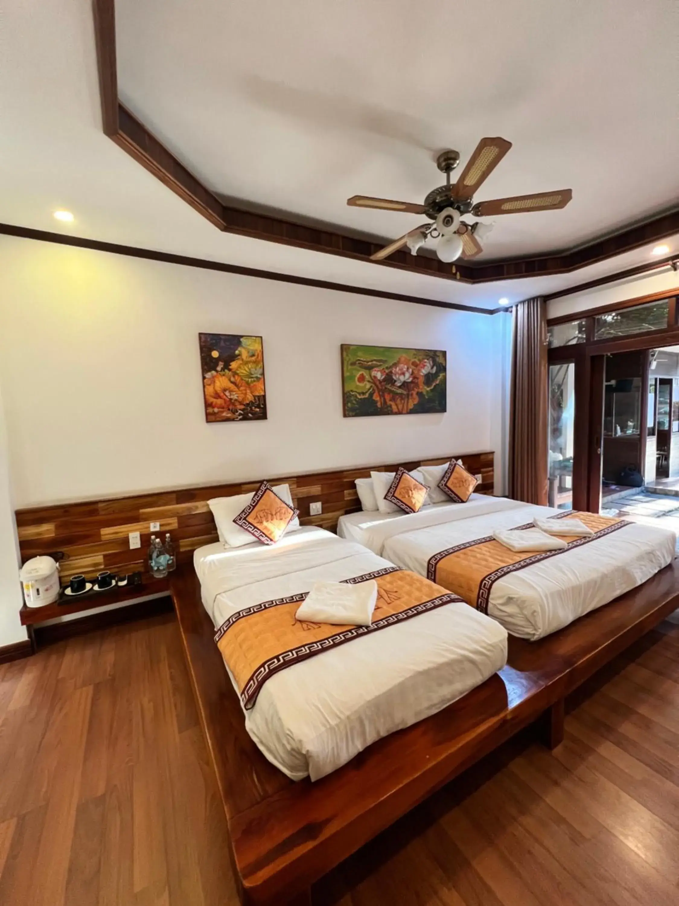 Superior Twin Room in Queens House Superior Twin Room in Queens House