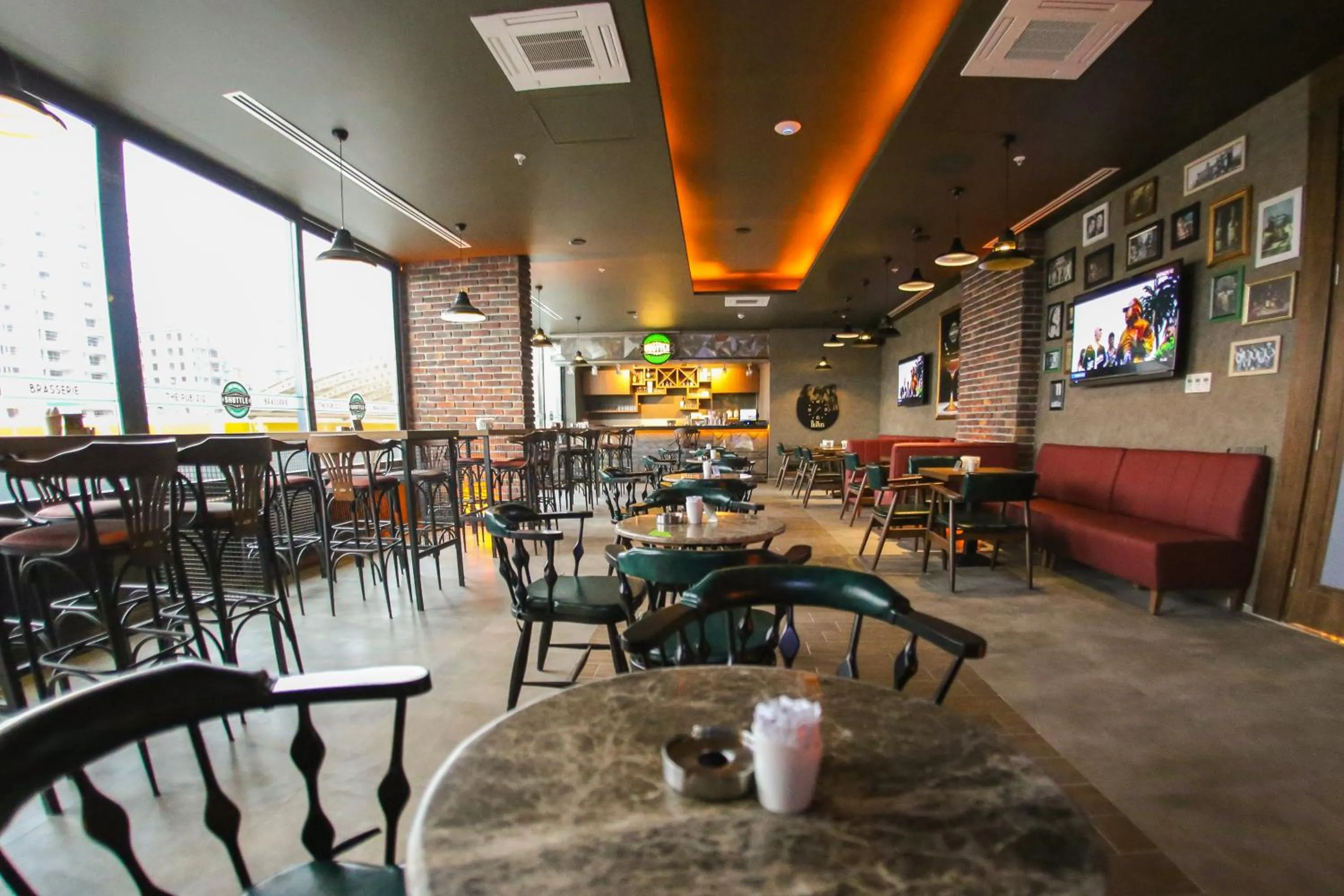 Restaurant/places to eat in Ramada by Wyndham Nigde