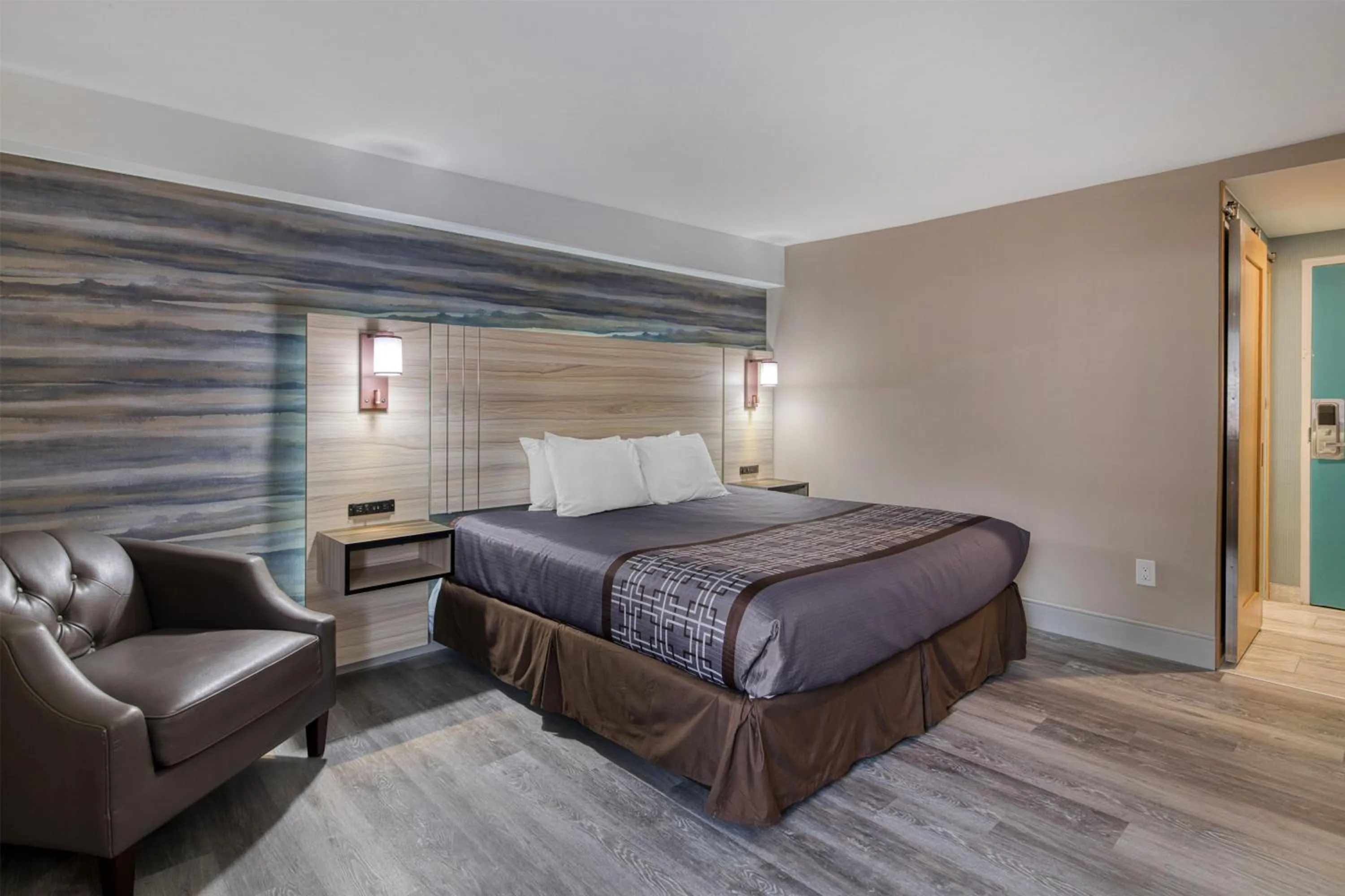 Bedroom, Bed in Yankee Clipper Inn, SureStay Collection by Best Western