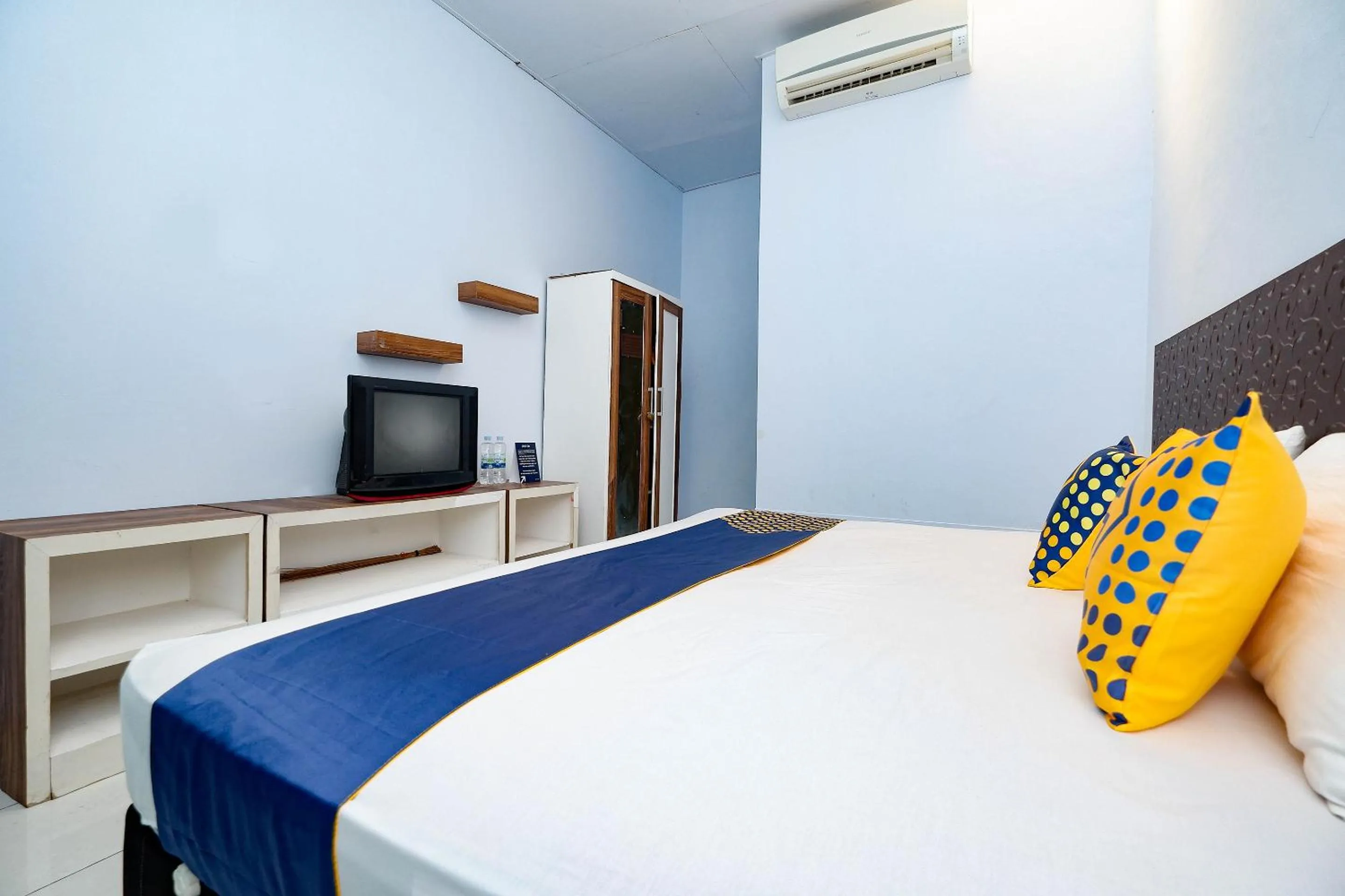 Bedroom, Bed in Griya Sakura Syariah near UMS