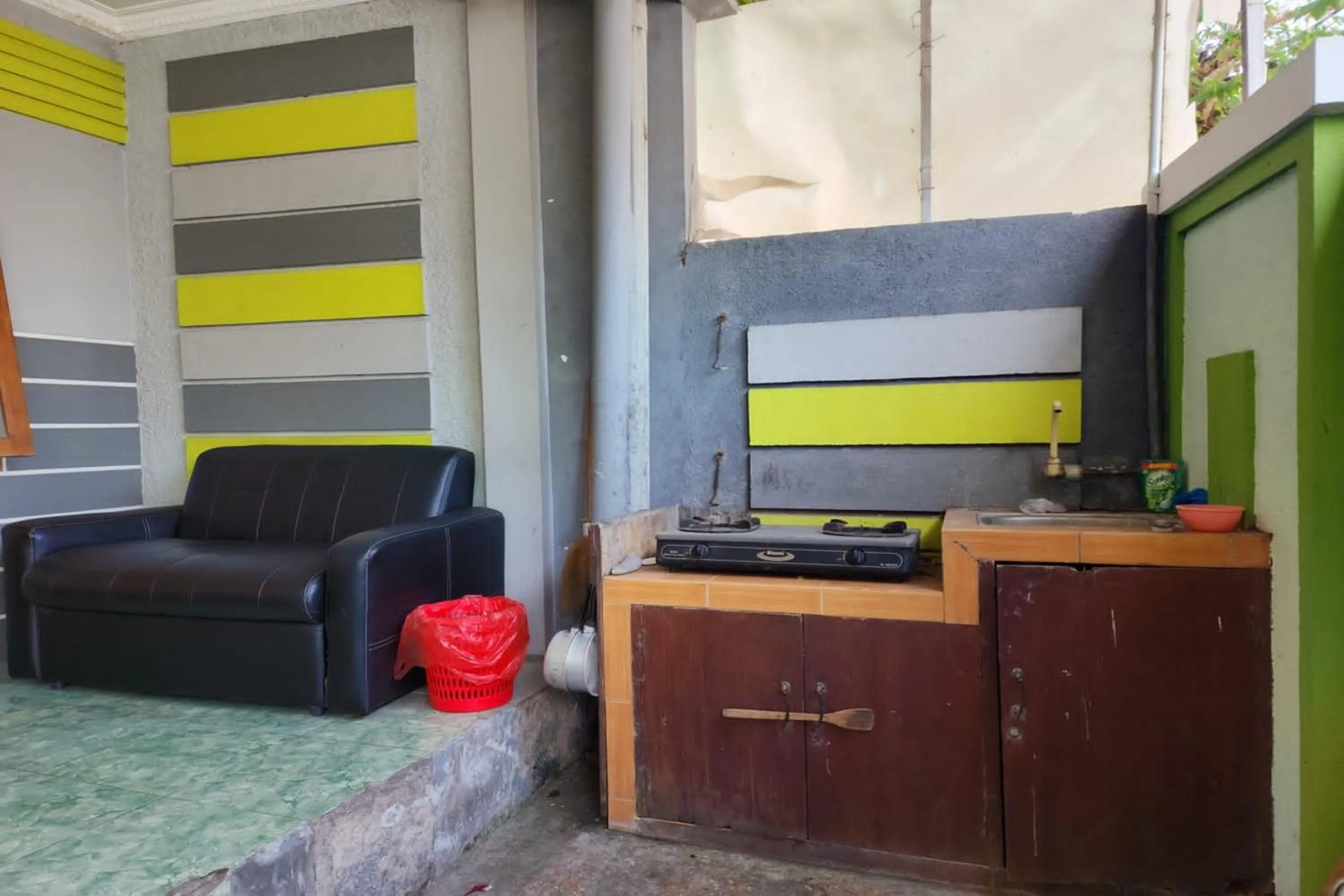 Communal kitchen in Griya Sakura Syariah near UMS