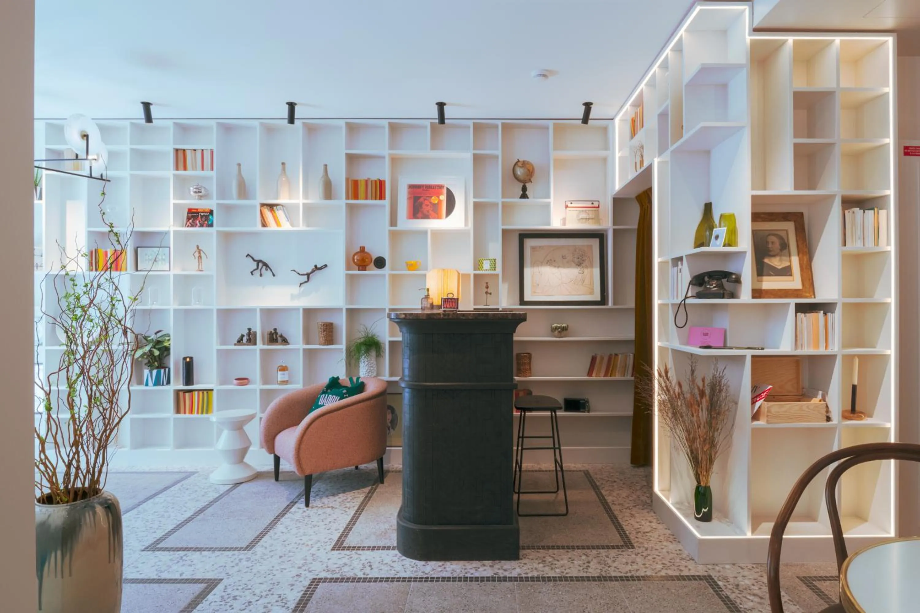 Lobby or reception in Dadou Paris