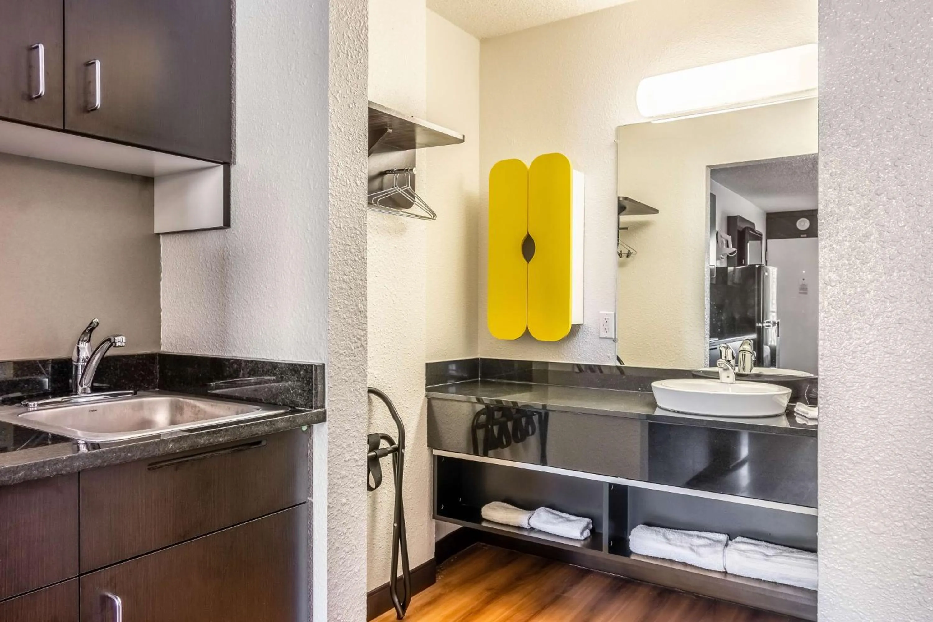 Bathroom in Studio 6-Little Rock, AR - West