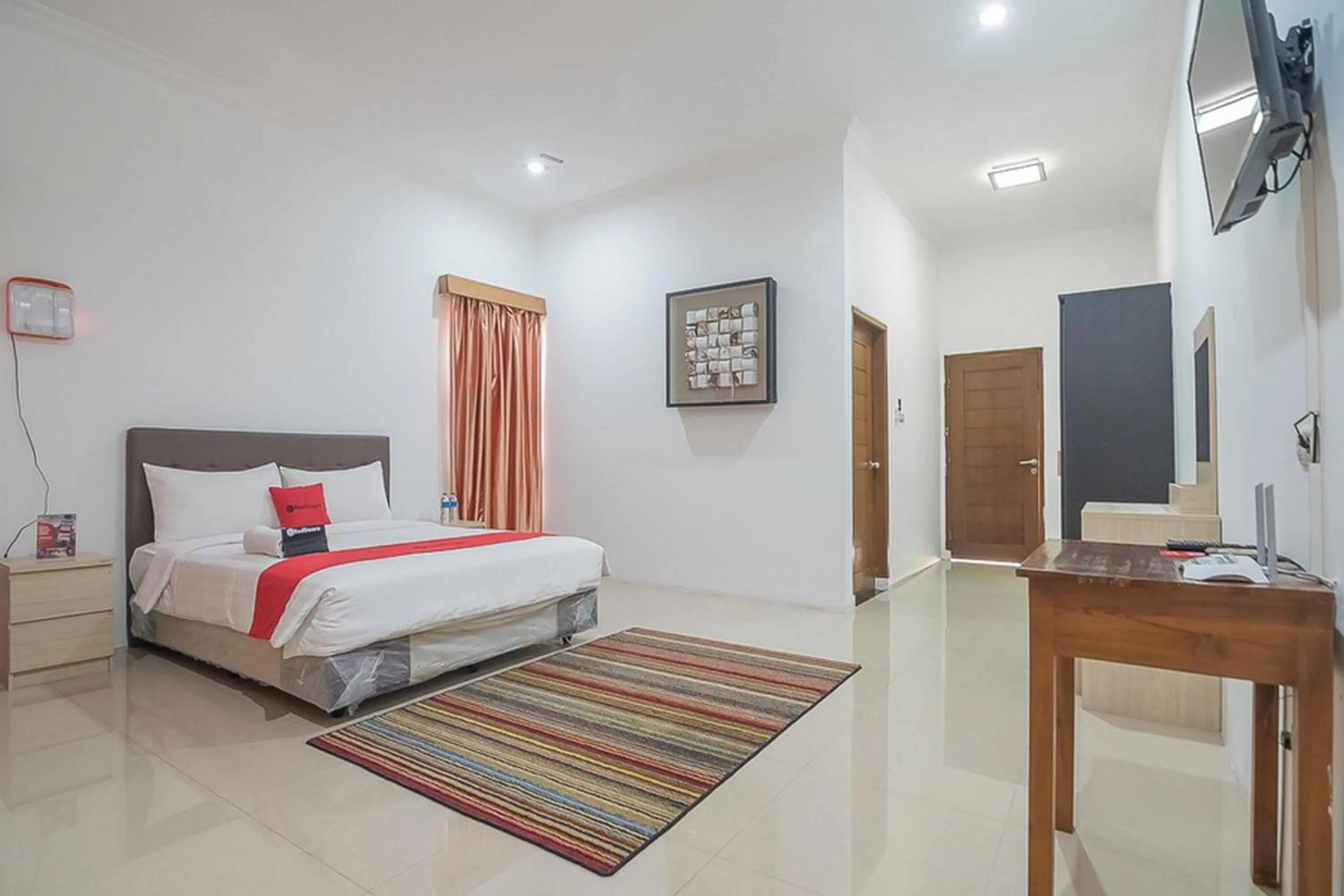 Bed in RedDoorz near Jatinangor Town Square