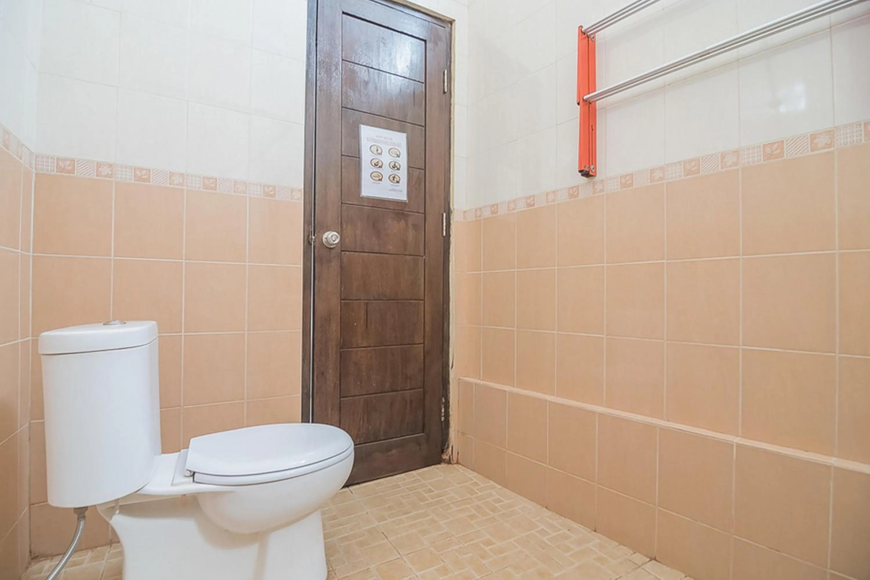 Bathroom in RedDoorz near Jatinangor Town Square