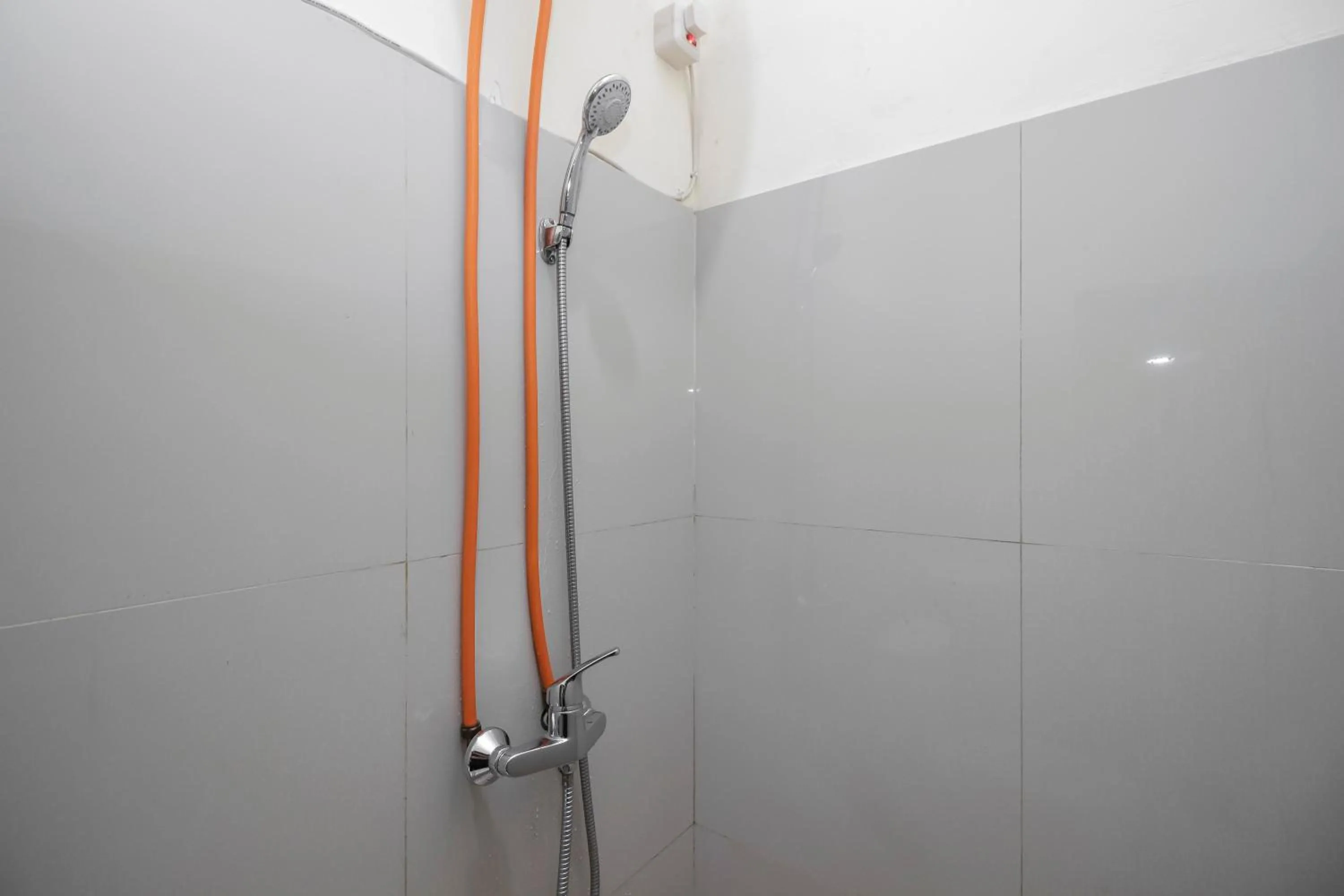 Bathroom in RedDoorz @ Meruya 2