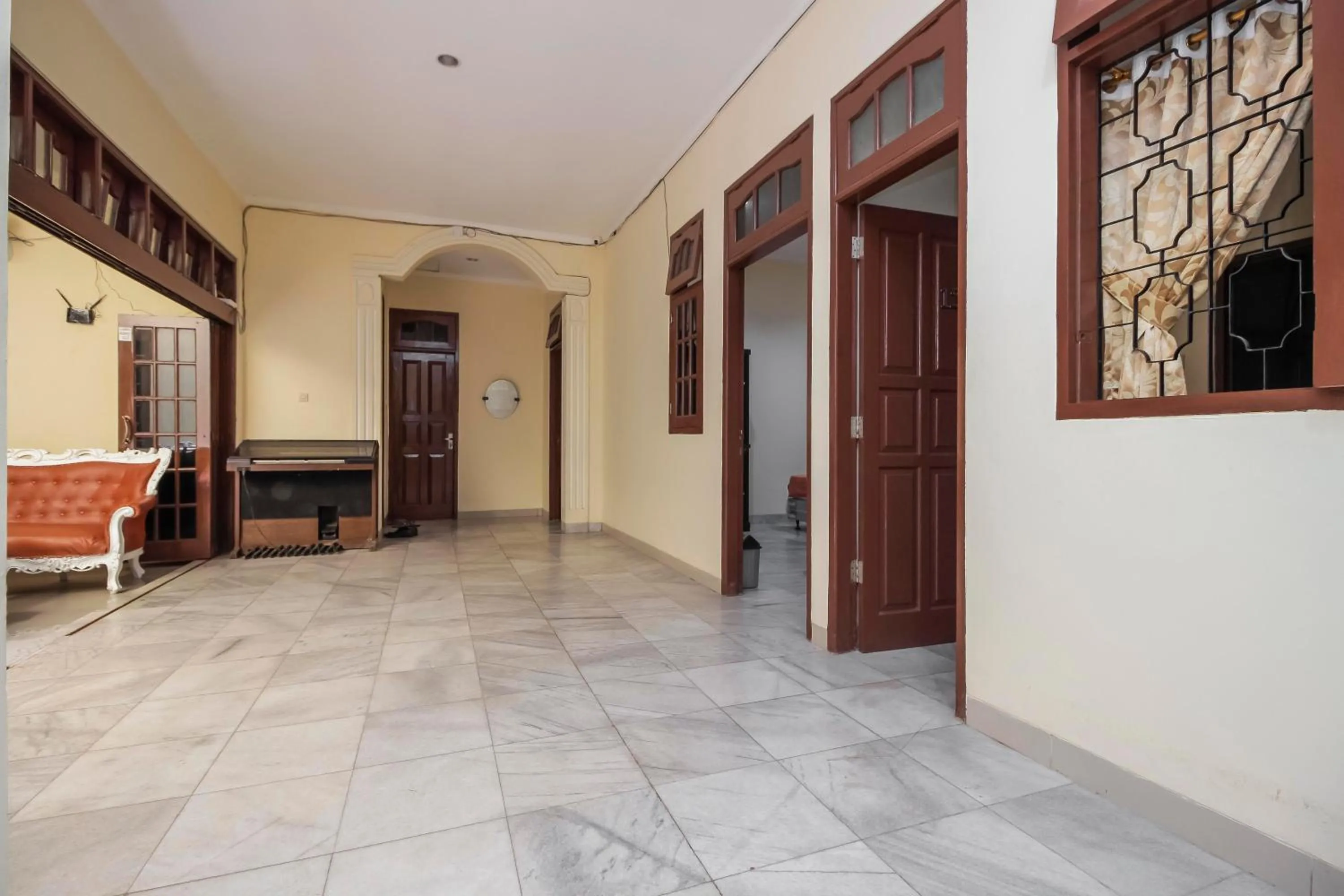 Area and facilities in RedDoorz @ Meruya 2