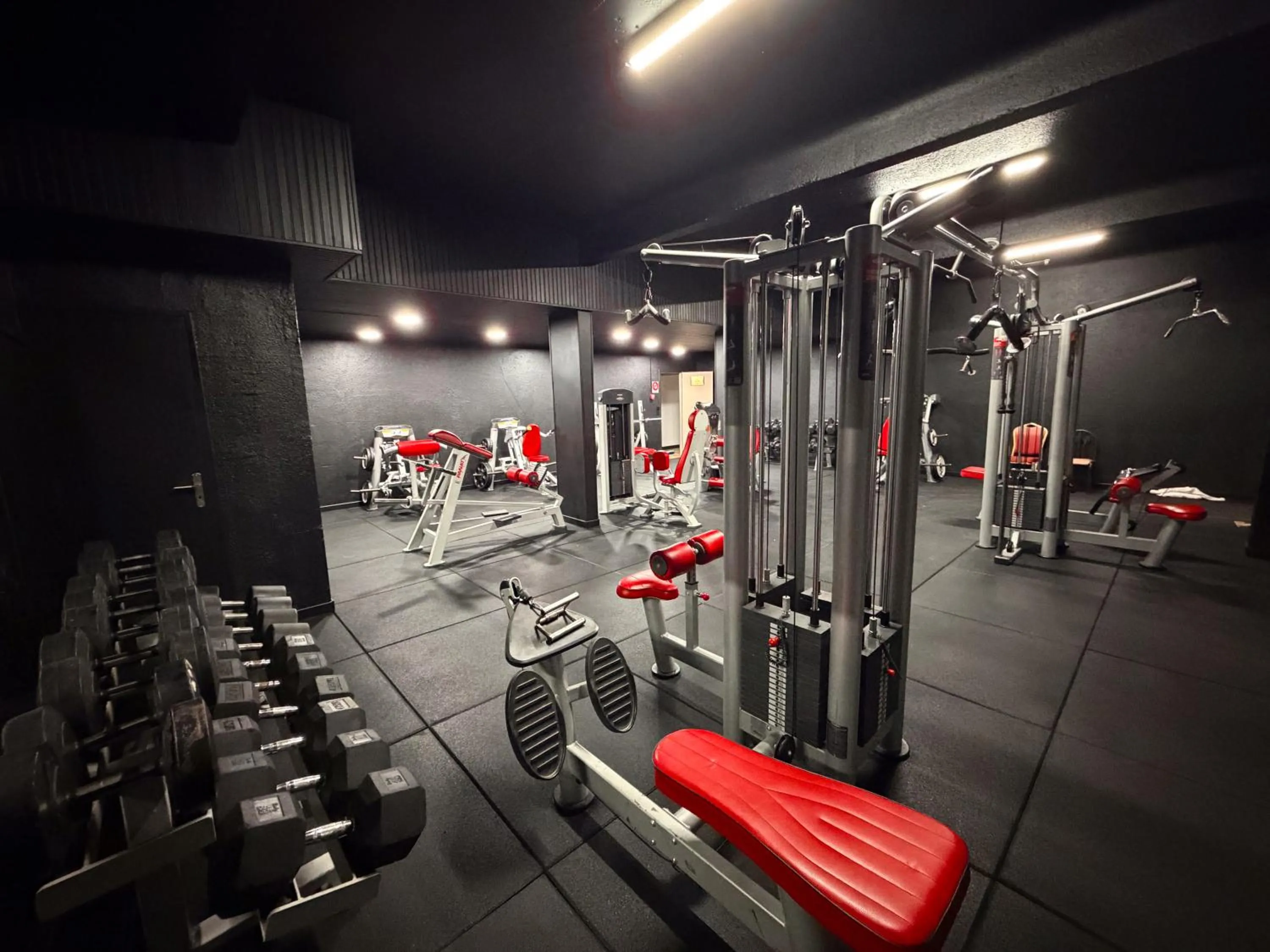 Fitness centre/facilities in Brit Hotel Confort Gien