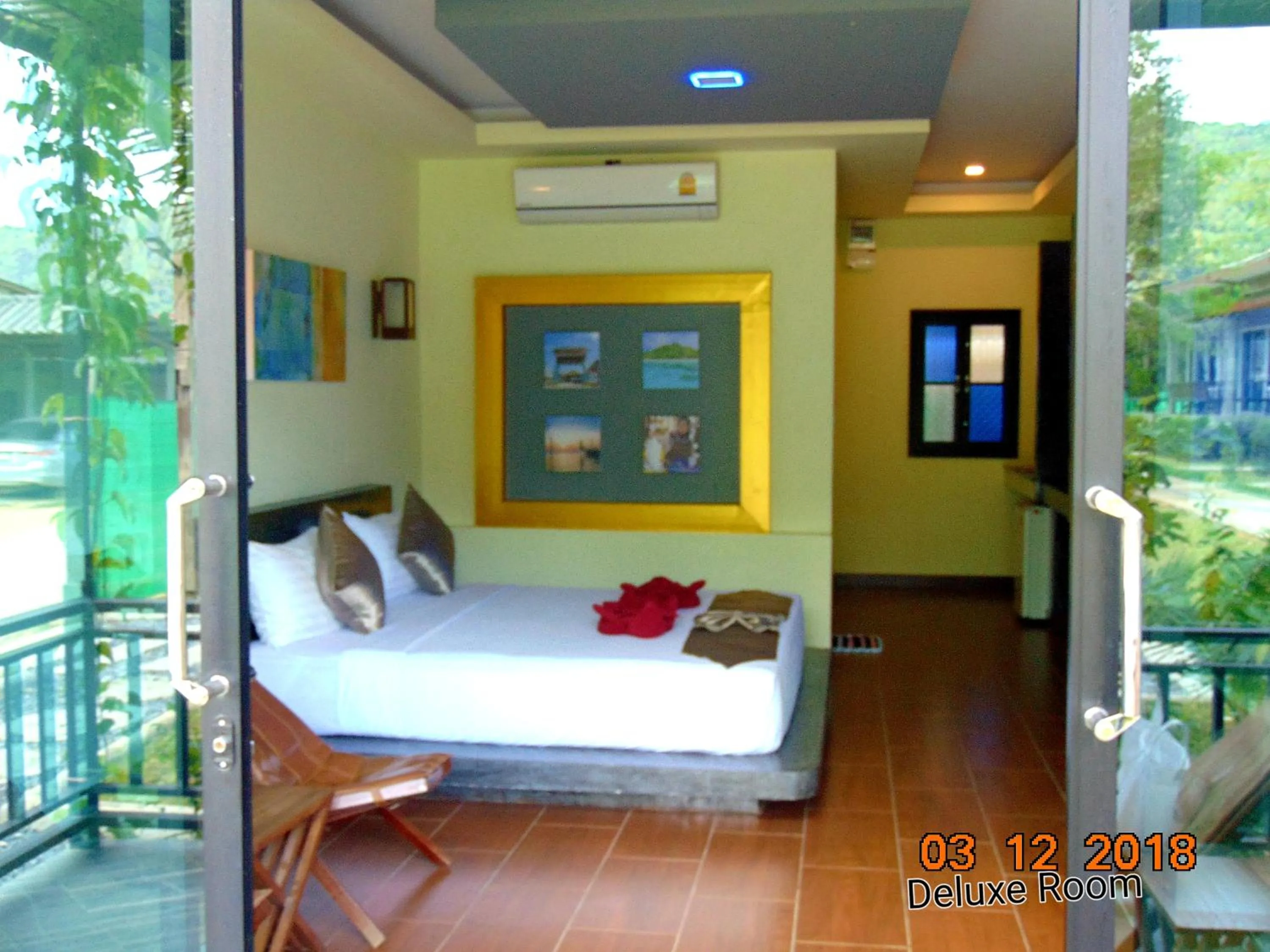 Bed in Lanta Amara Resort