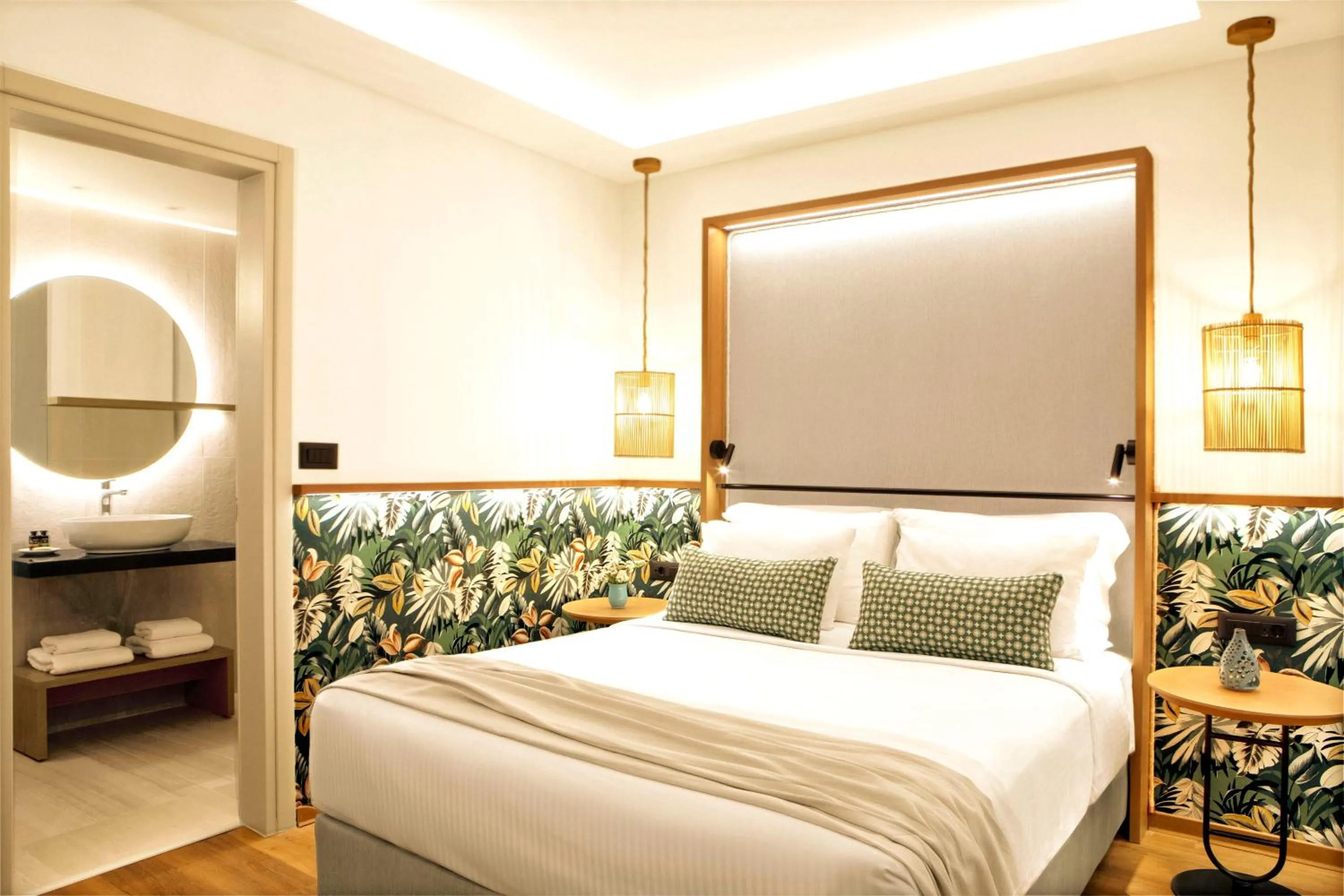 Bed in Zeus Eleva Mirabello Bay