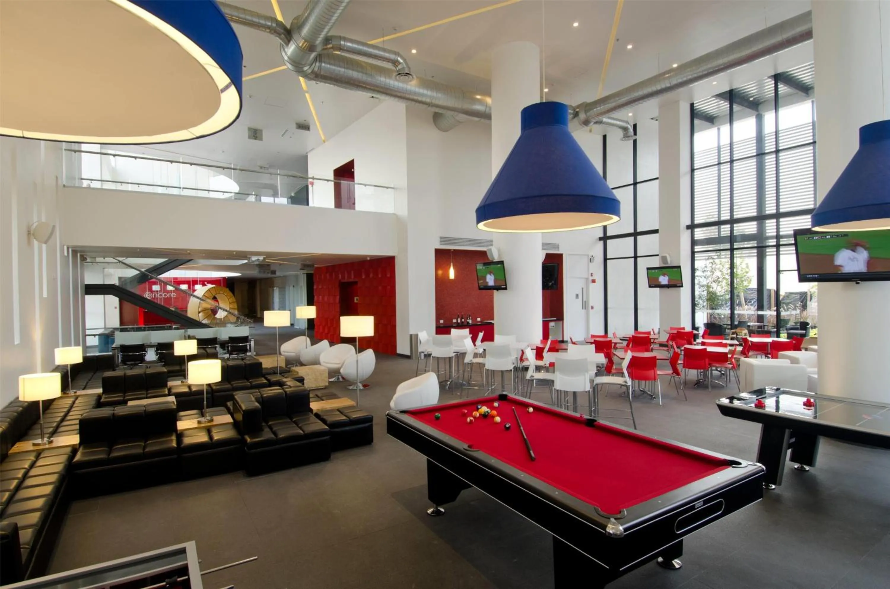 Lounge or bar in Ramada Encore by Wyndham Guadalajara Sur