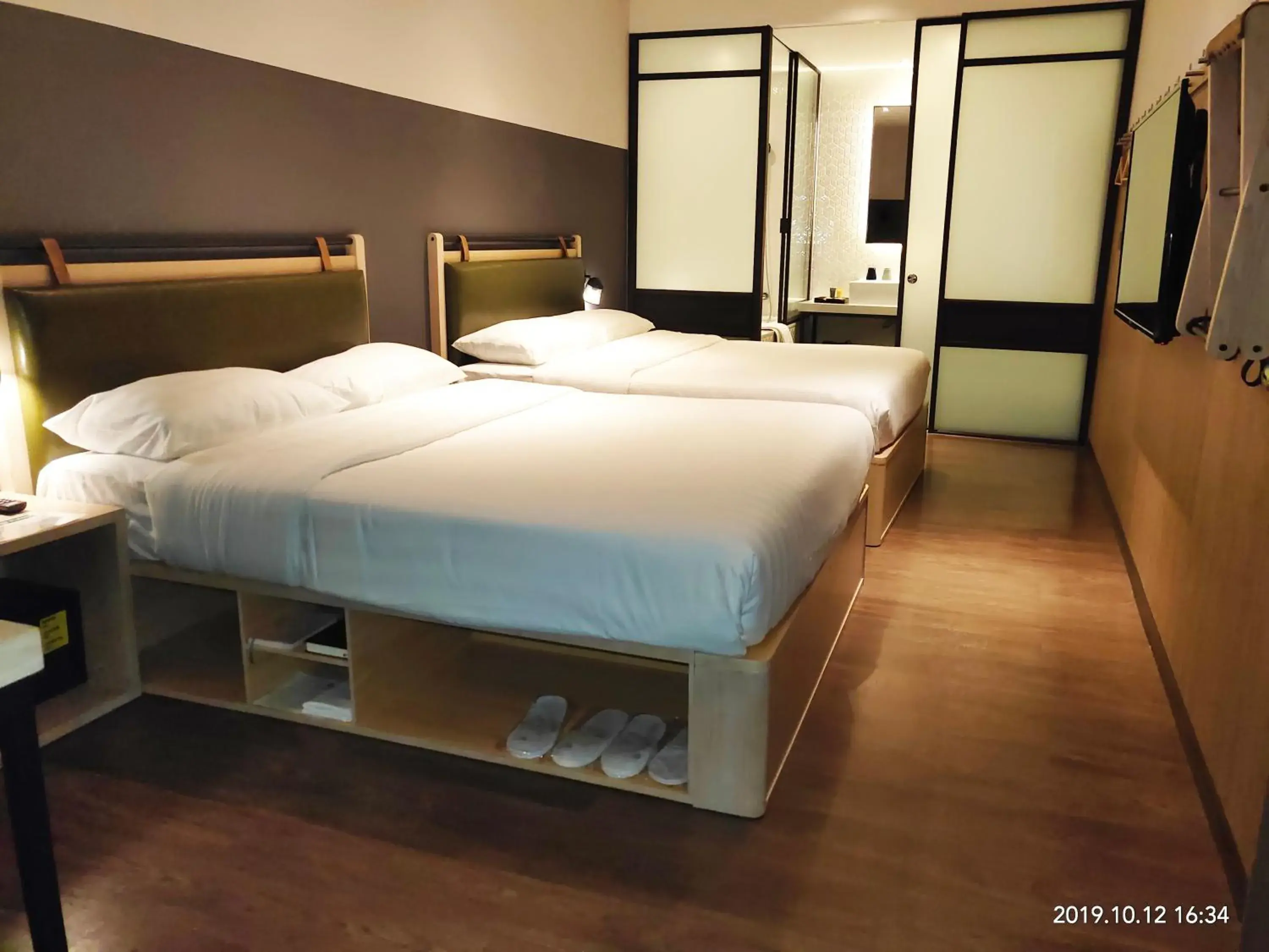 Standard Family Room Without Window in City Suites - Main Station Standard Family Room Without Window in City Suites - Main Station