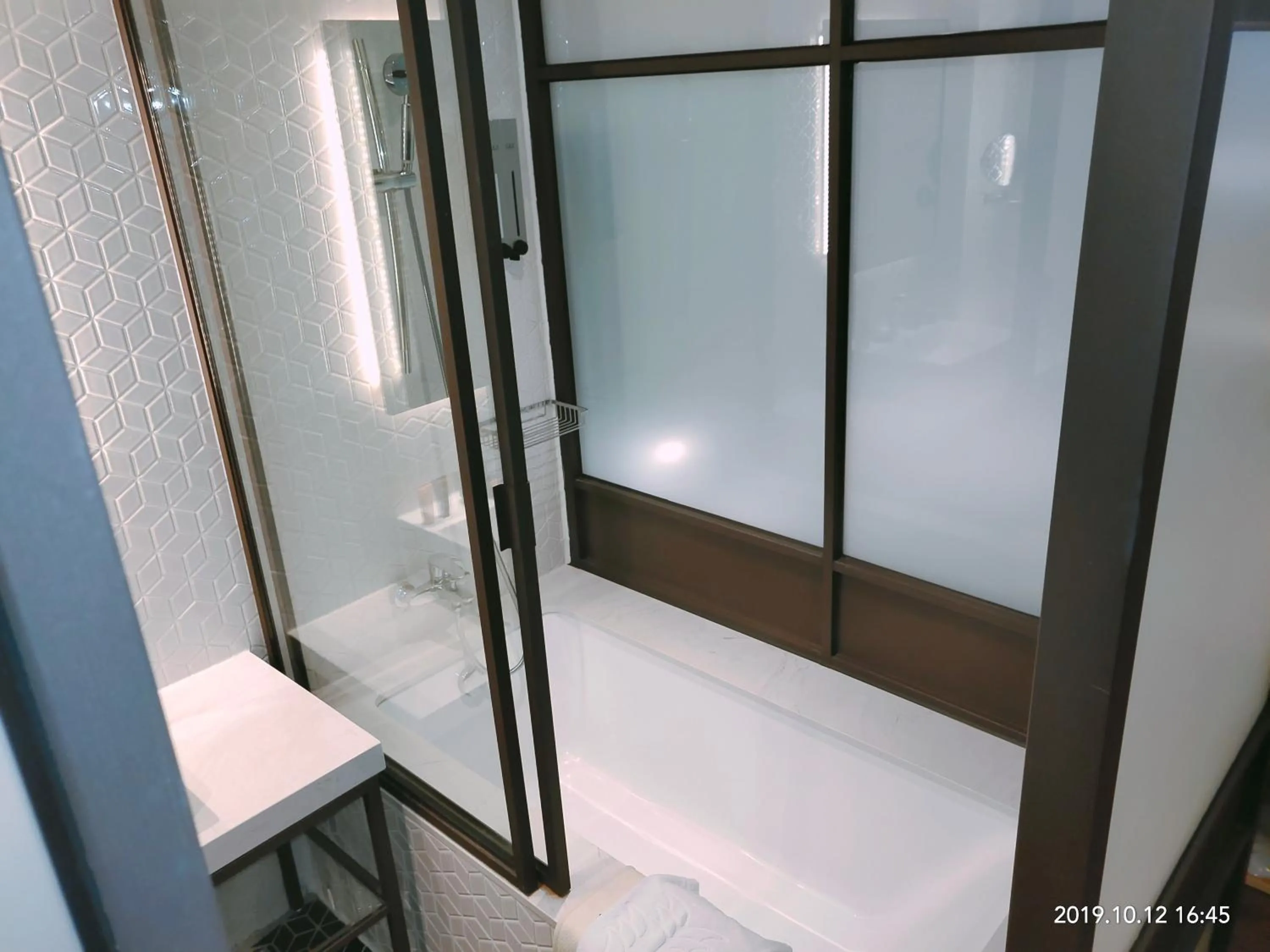 Bath in City Suites - Main Station