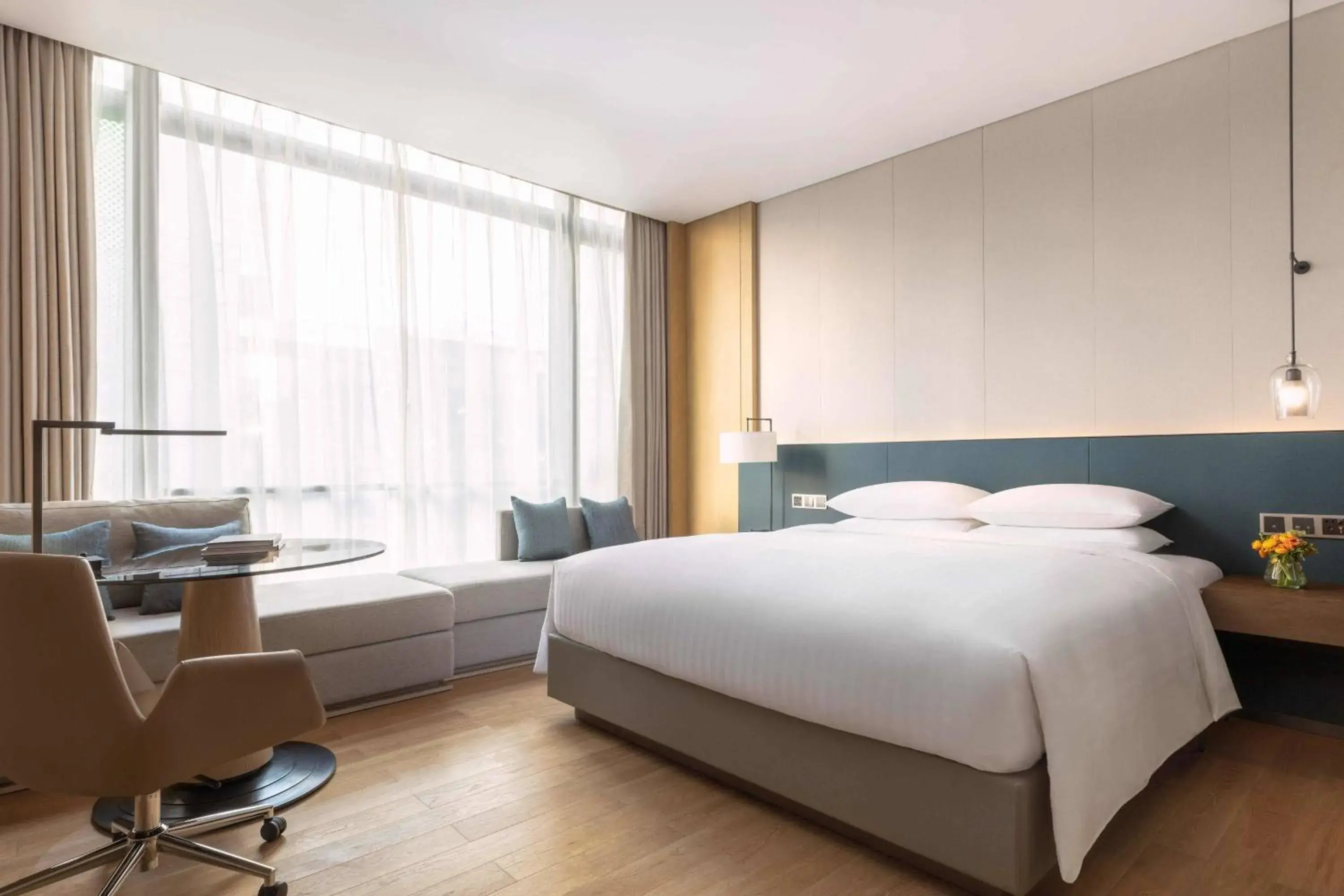Premier, Guest room, 1 King, City view in Courtyard by Marriott Shenzhen Bay Premier, Guest room, 1 King, City view in Courtyard by Marriott Shenzhen Bay