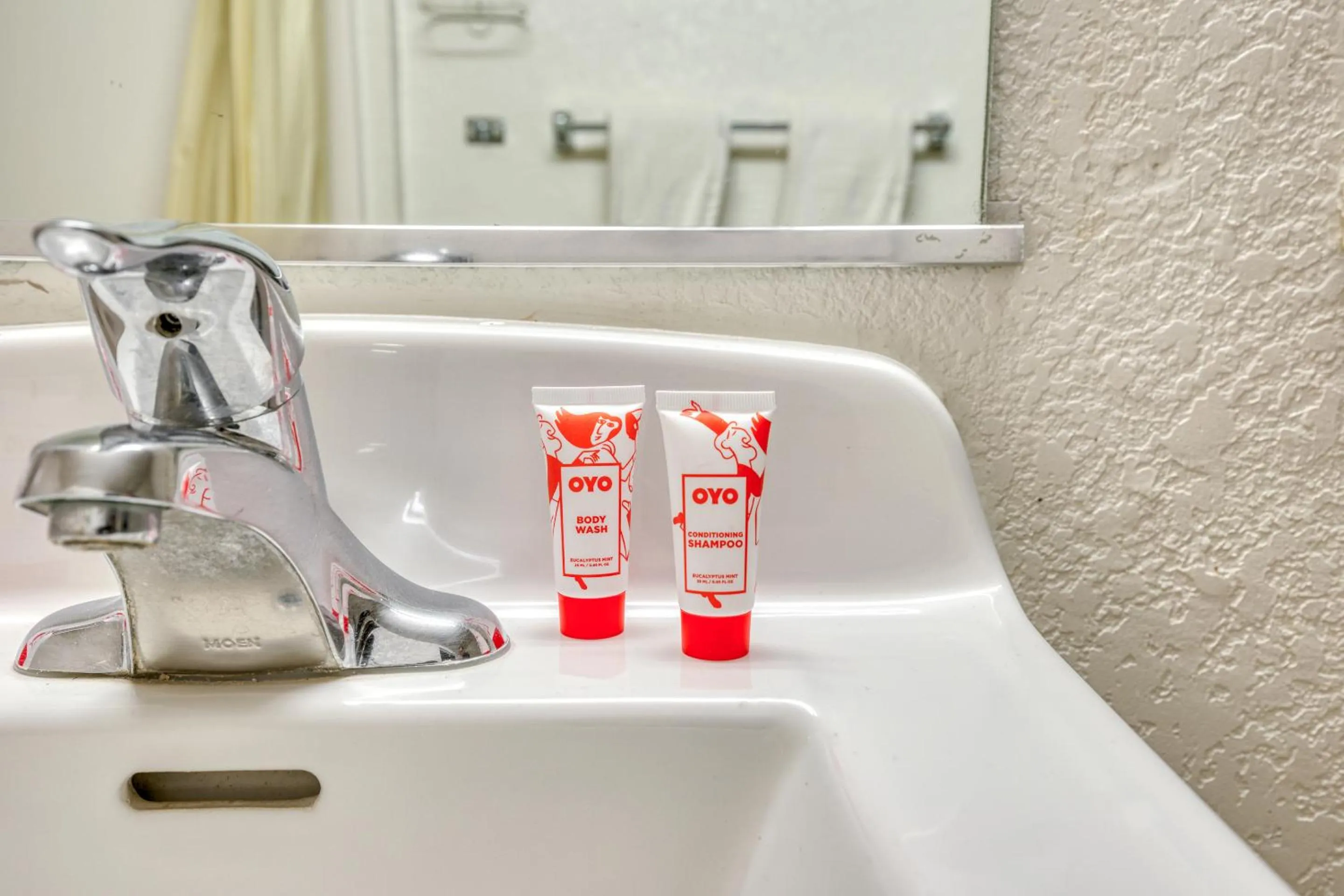 Area and facilities, Bathroom in OYO Hotel Tucson Downtown