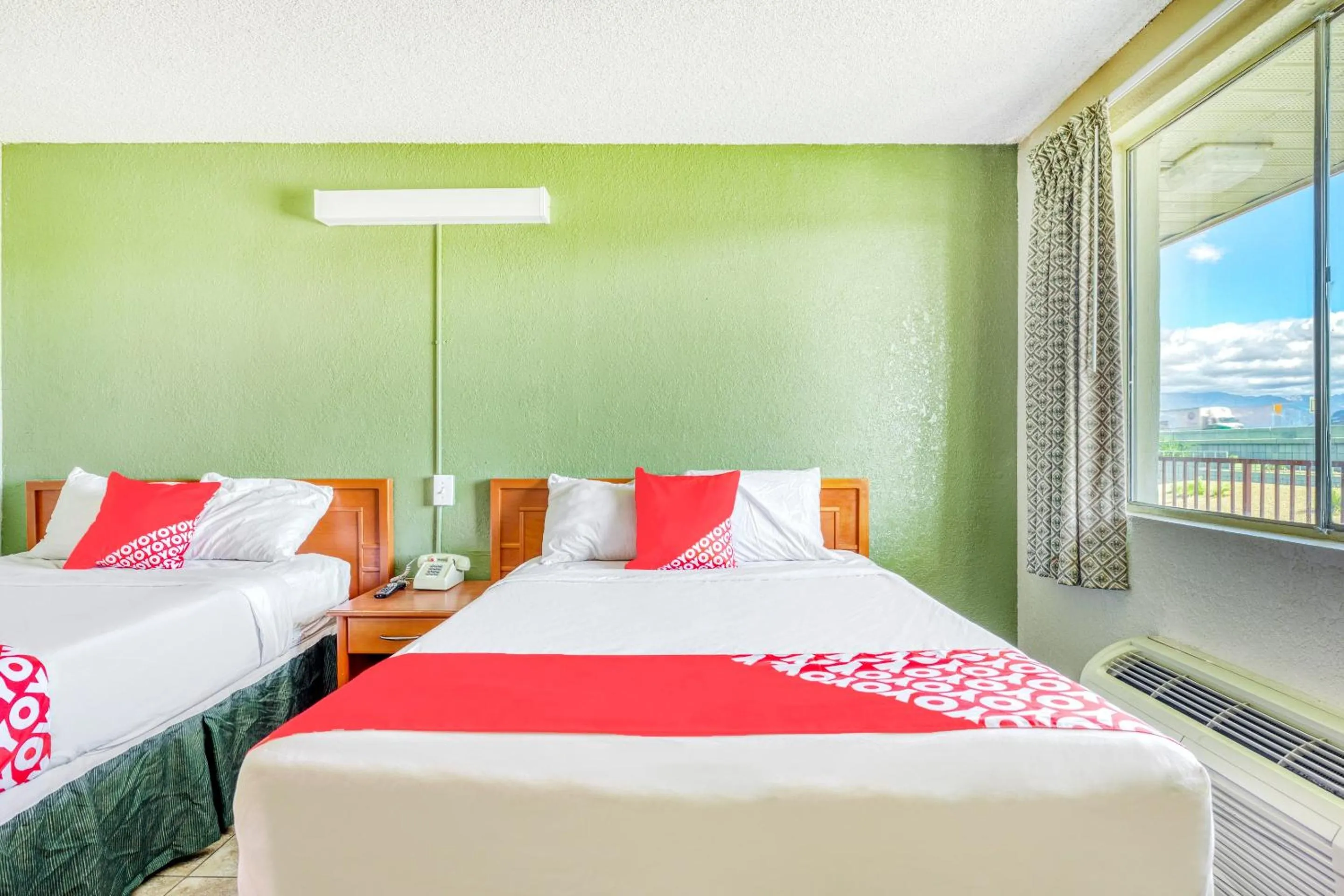 Bedroom in OYO Hotel Tucson Downtown