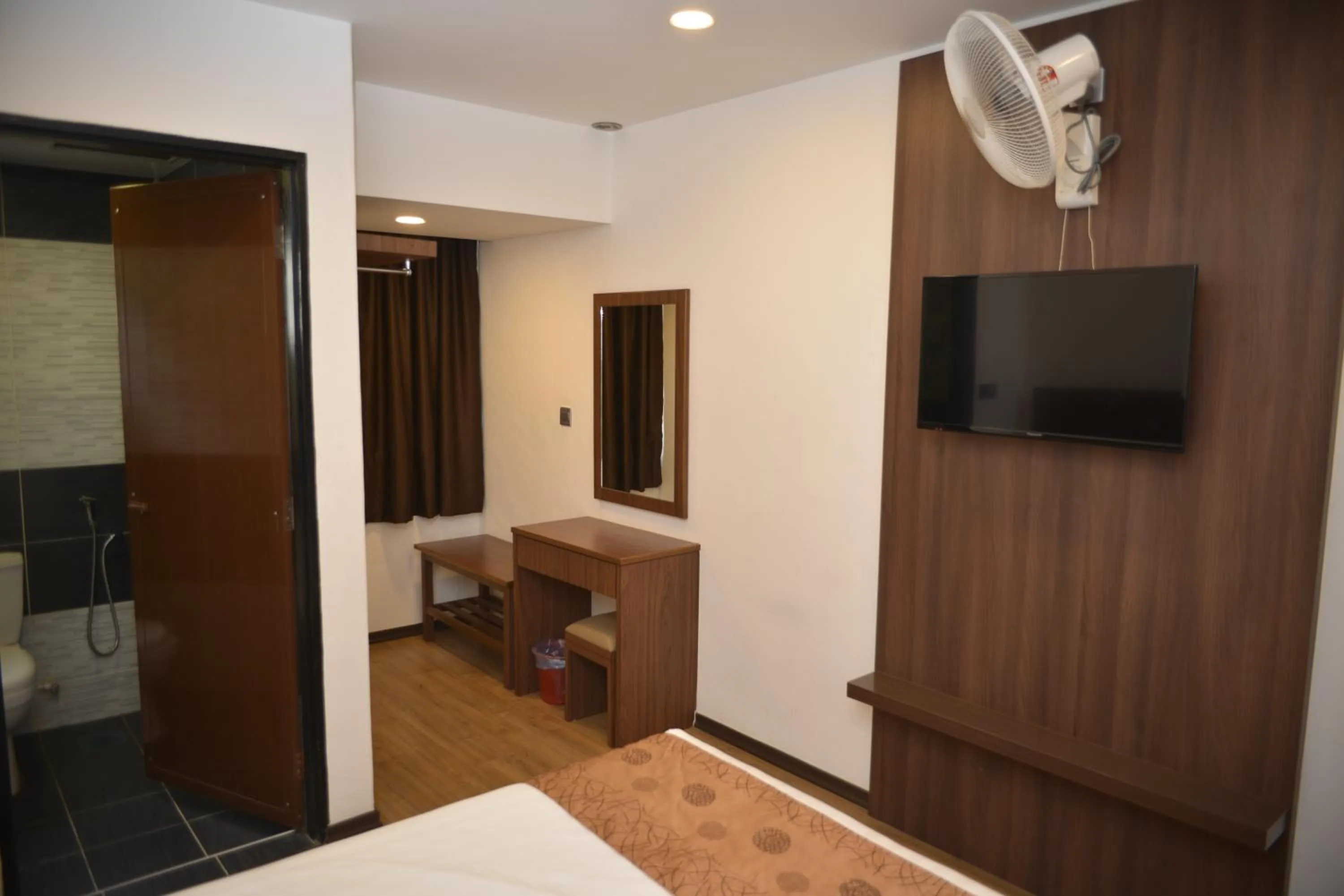 TV and multimedia, Bed in Highlanders Hotel