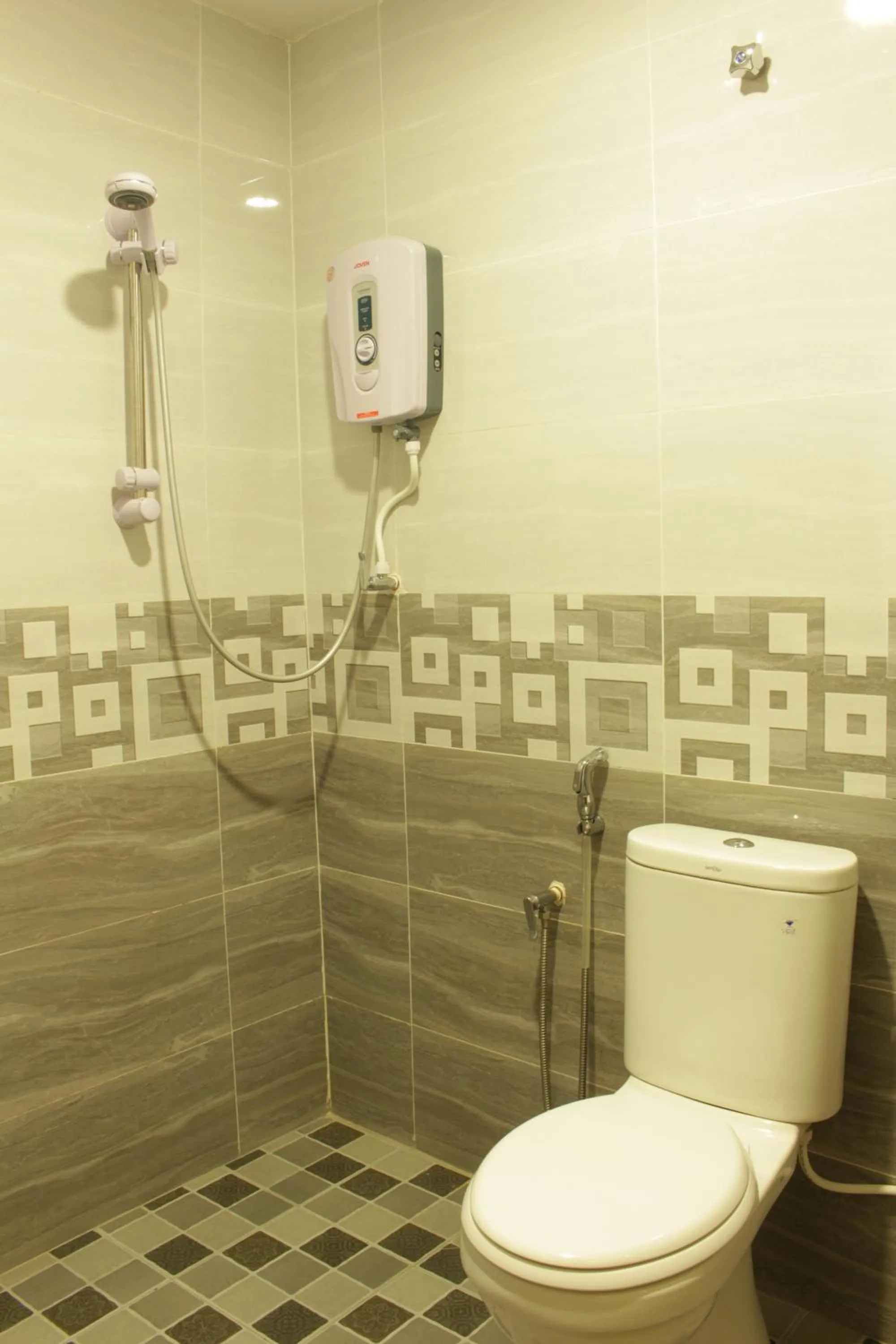 Bathroom in Highlanders Hotel