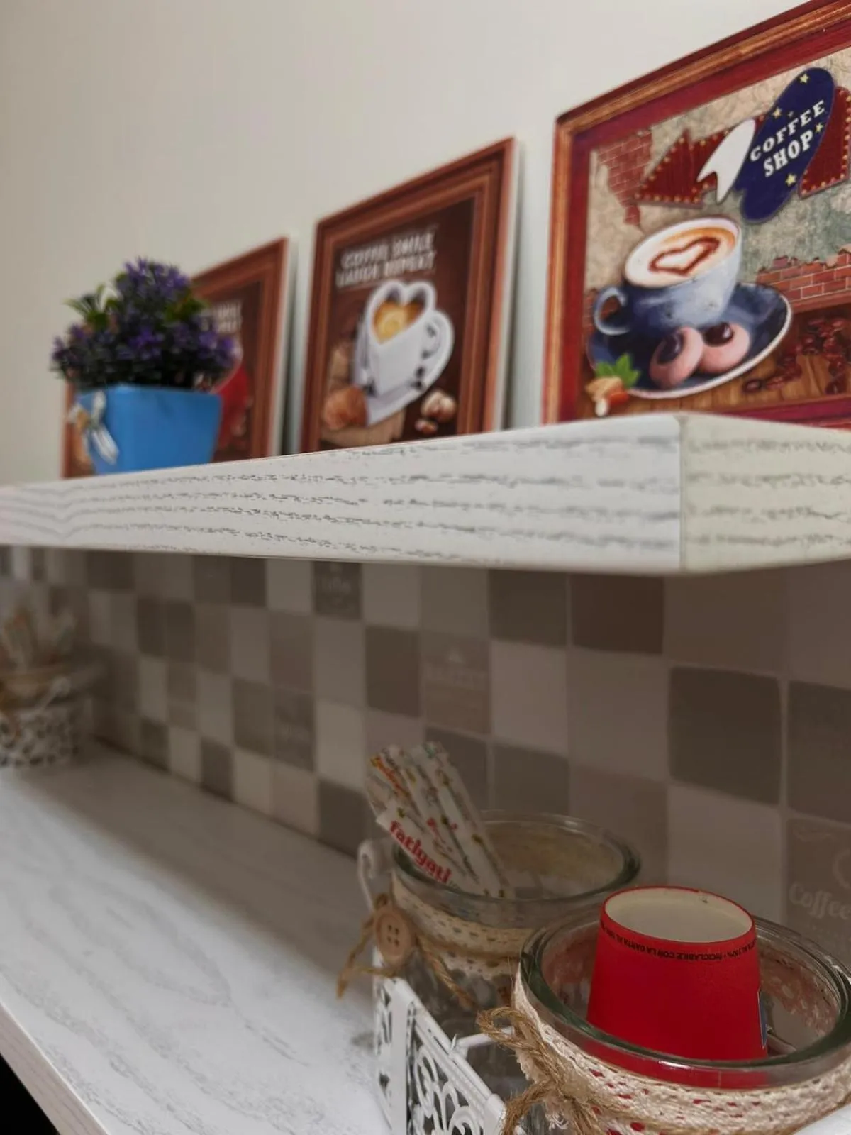 Decorative detail in ARIEL B&B