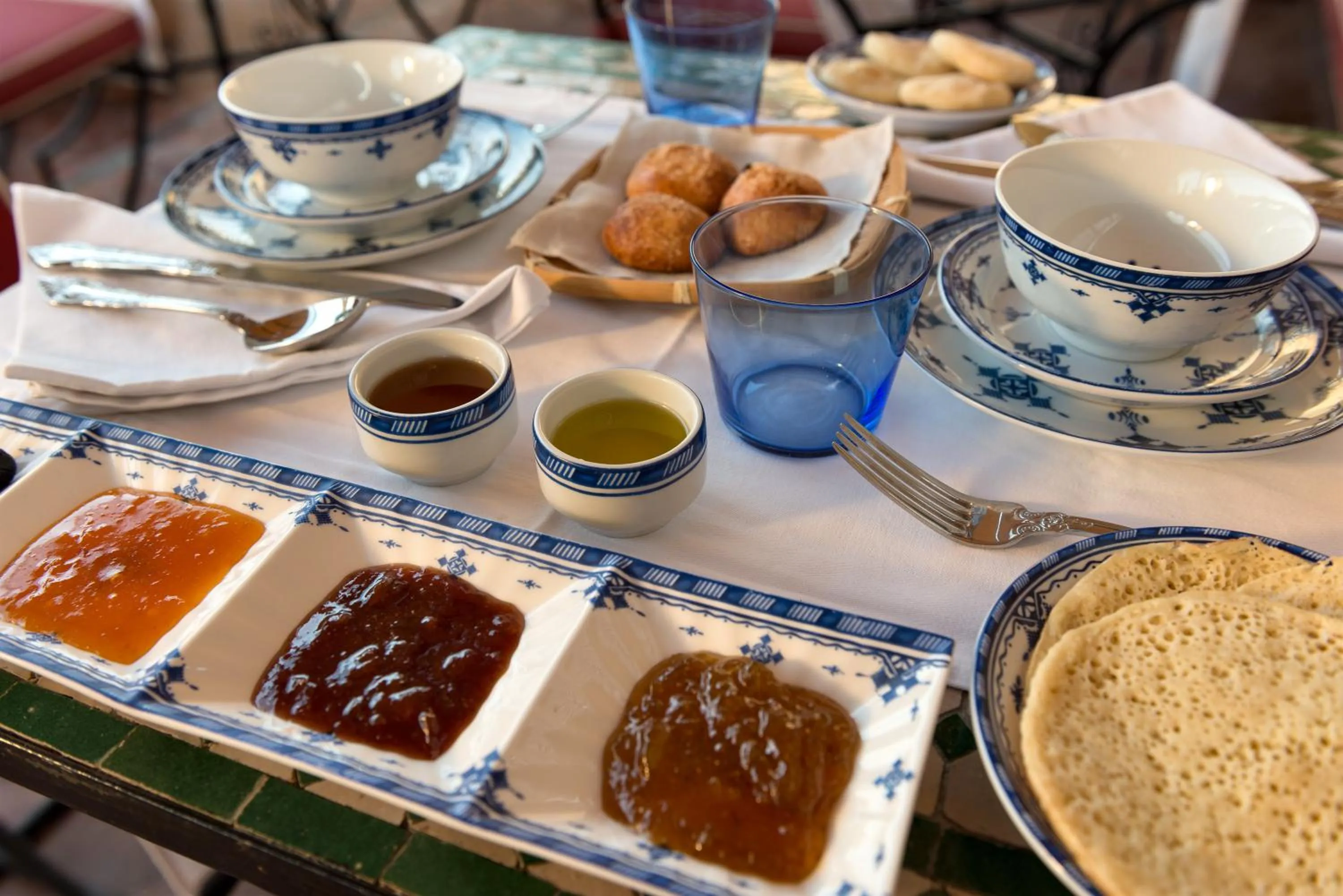 Food and drinks in Algilà Fes Riad Medina Charme Hotel