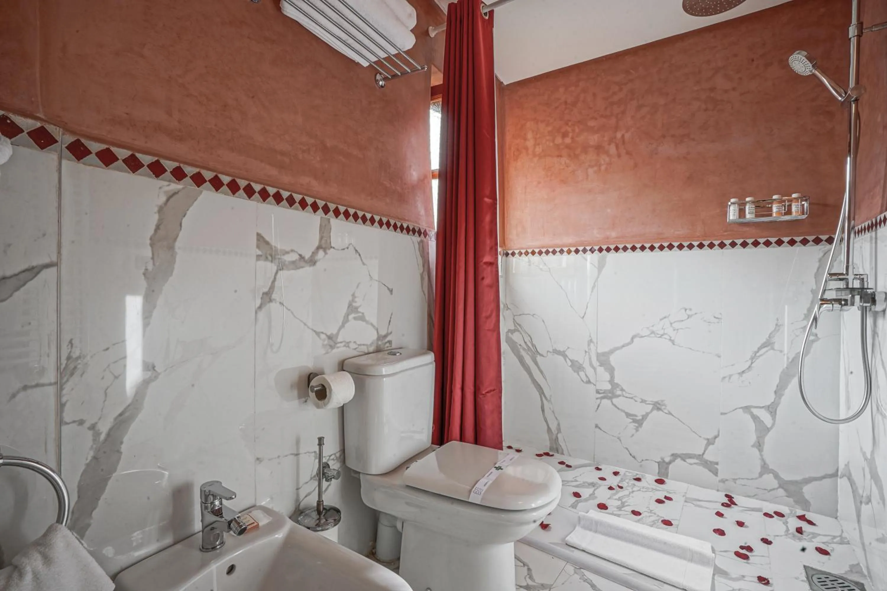 Bathroom in Algilà Fes Riad Medina Charme Hotel