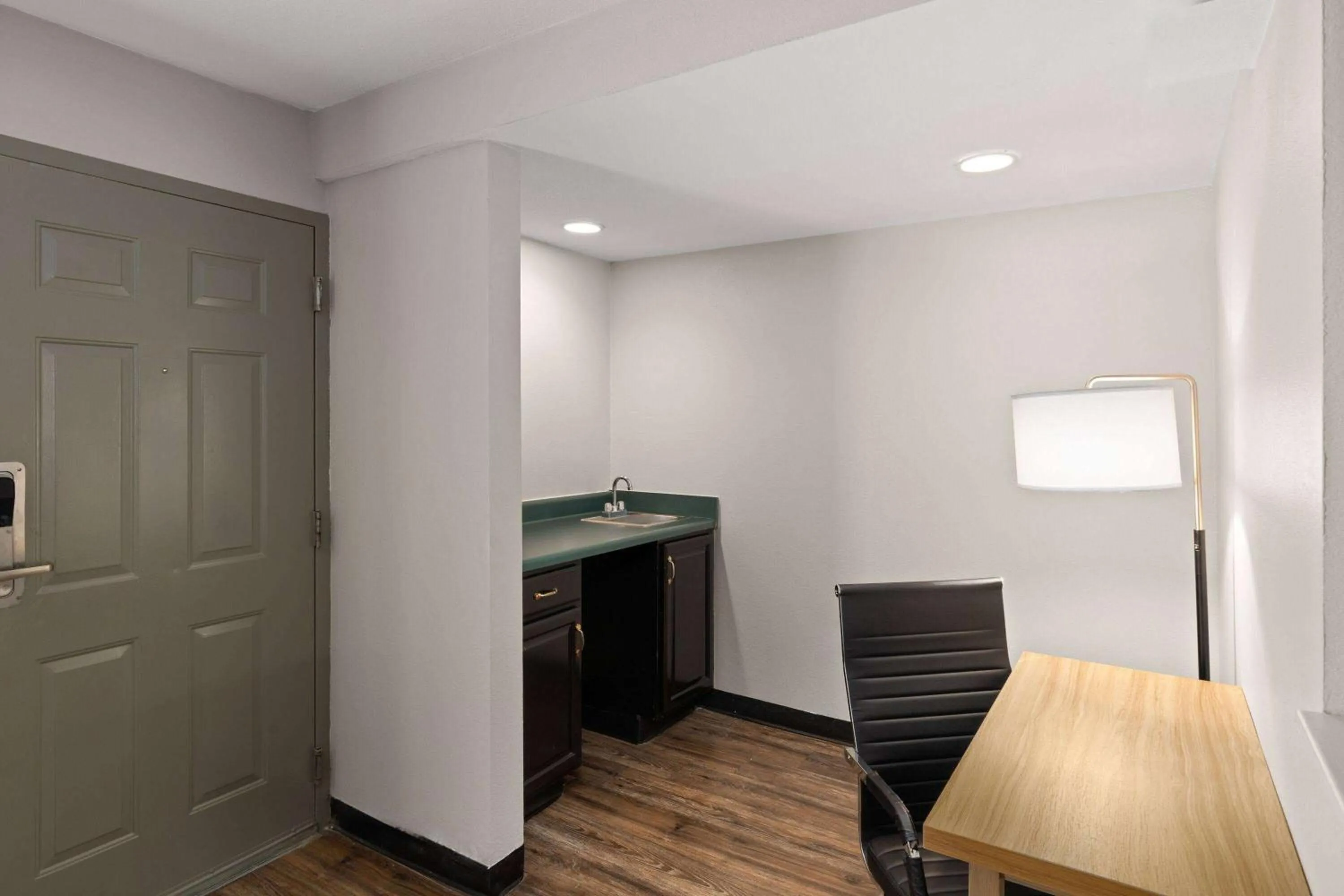 Photo of the whole room in Days Inn by Wyndham Clarksville North EXIT 4