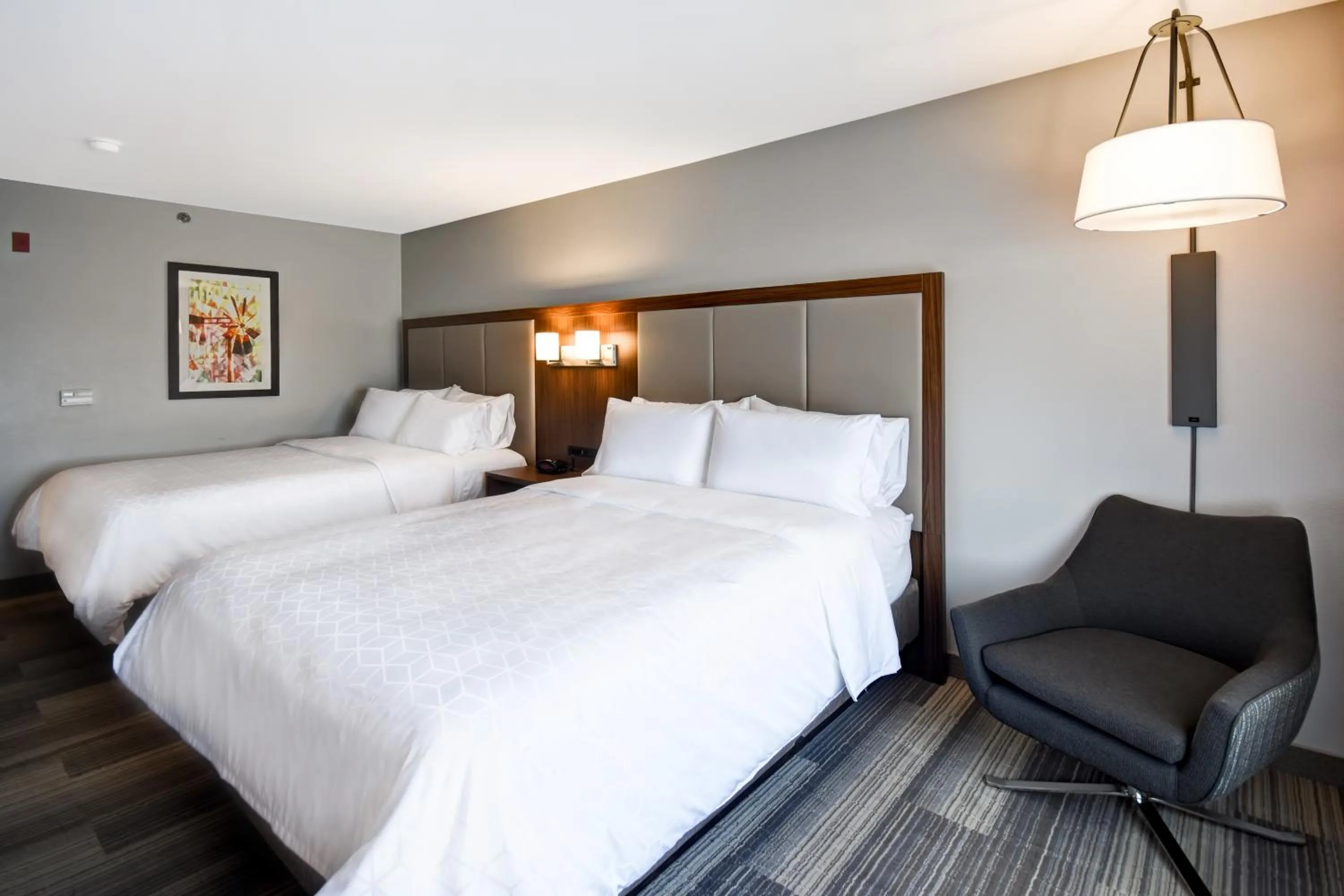 Bed in Holiday Inn Express & Suites Schererville by IHG