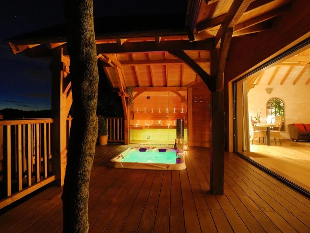 Other in Cabane de Prestige avec Jacuzzi et Sauna privatifs