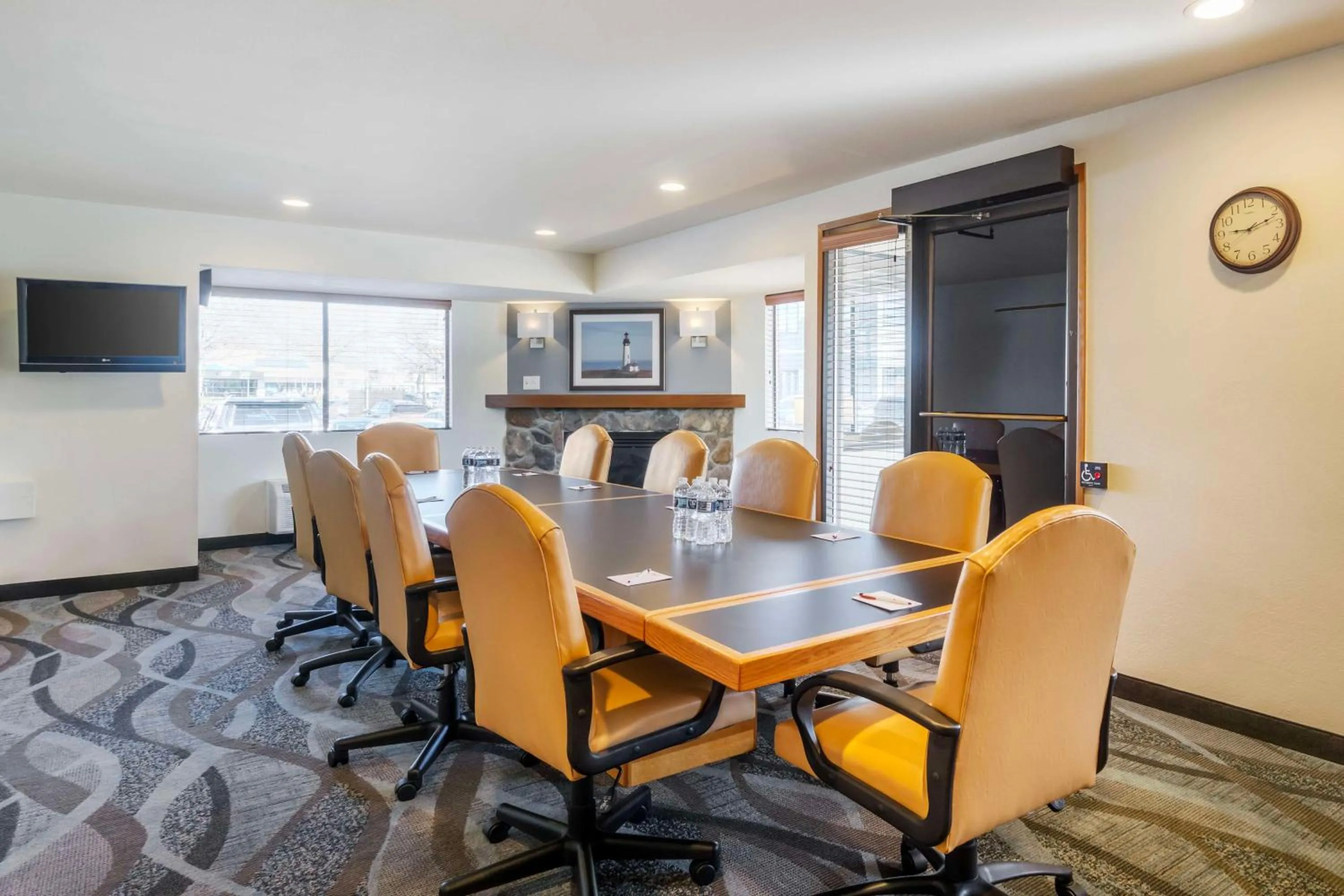 Meeting/conference room in Best Western Plus Edmonds Harbor Inn