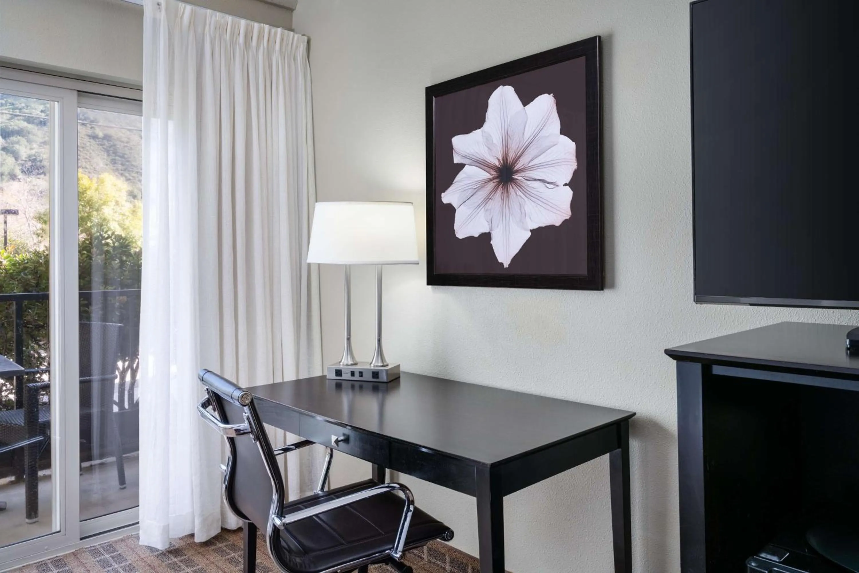 Bedroom in La Cuesta Inn, BW Signature Collection
