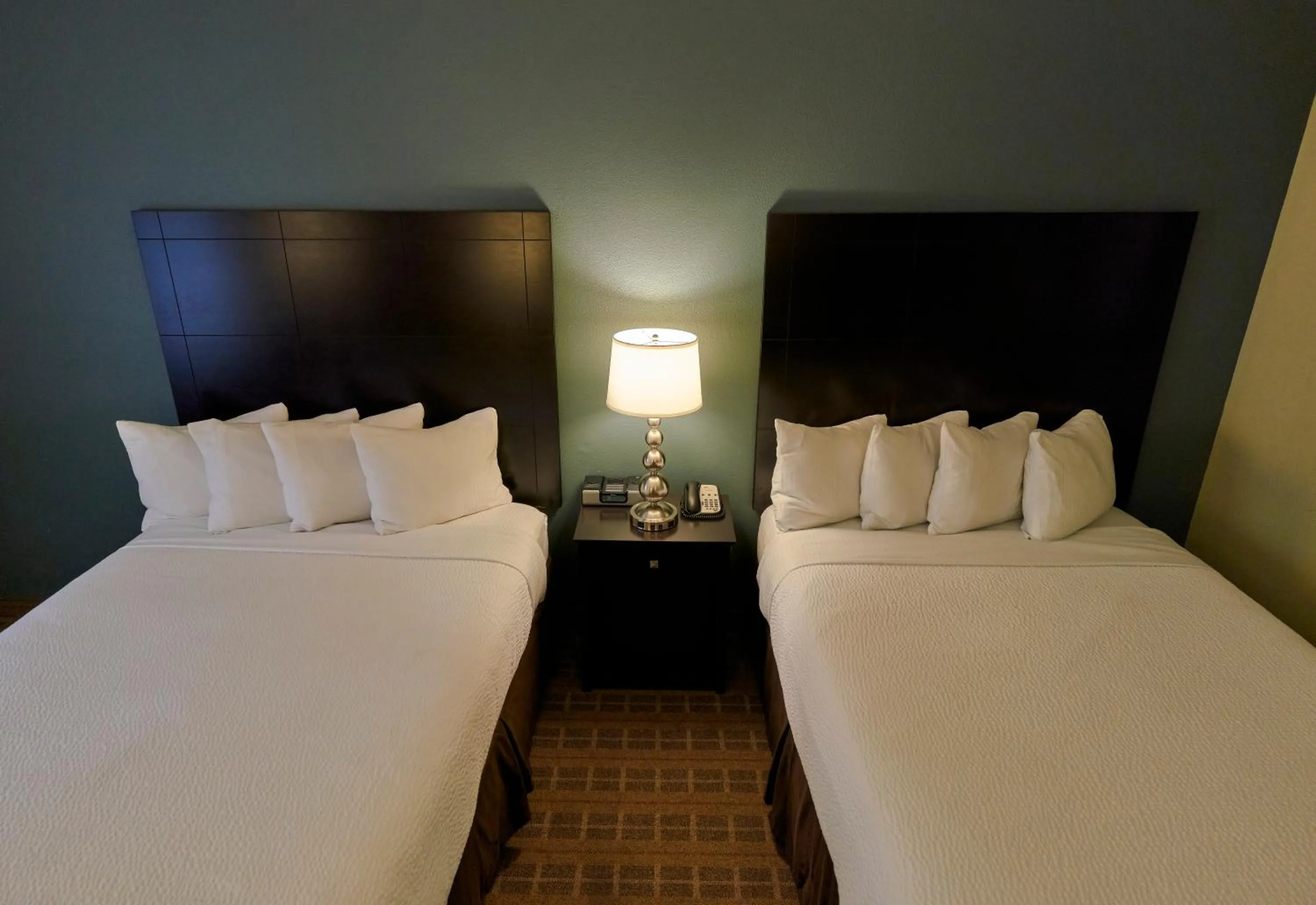 Quadruple Room in La Cuesta Inn, BW Signature Collection