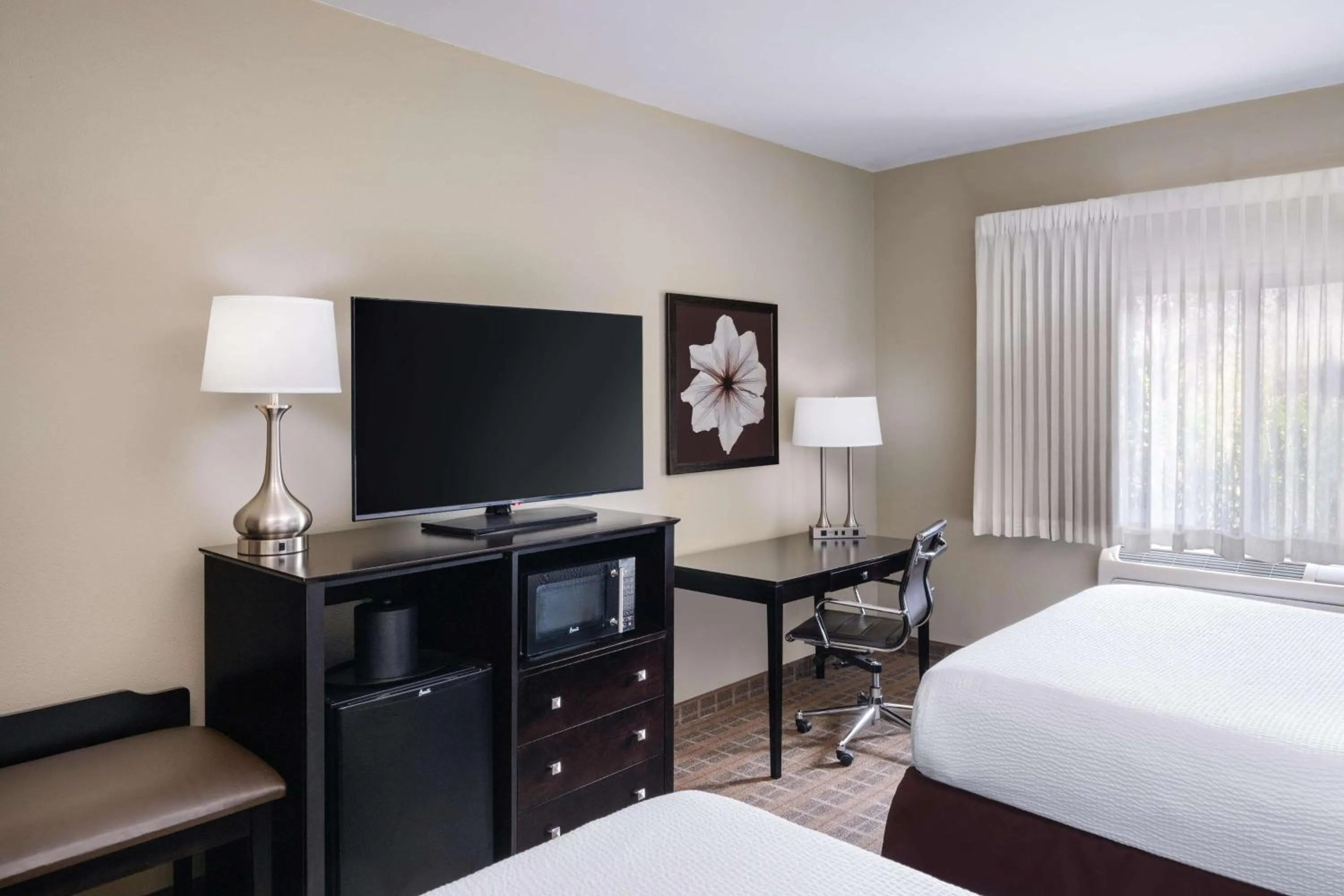 Bedroom, Bed in La Cuesta Inn, BW Signature Collection