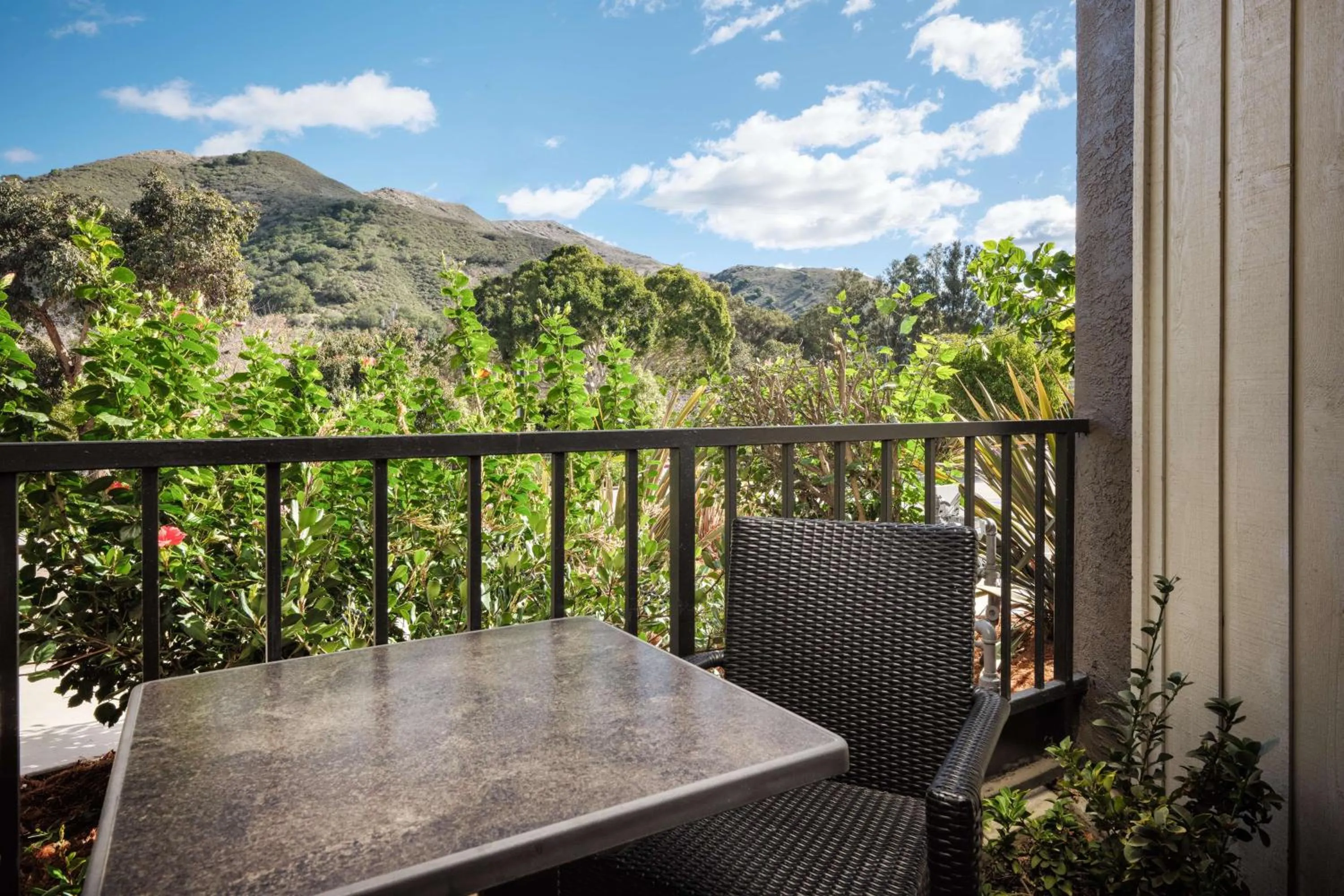 Bedroom in La Cuesta Inn, BW Signature Collection