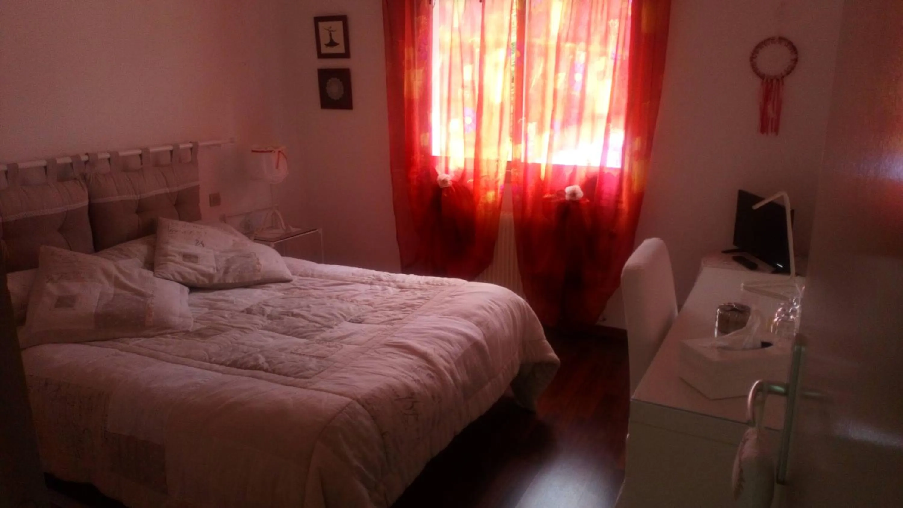 Bedroom in Villa De Guénifey