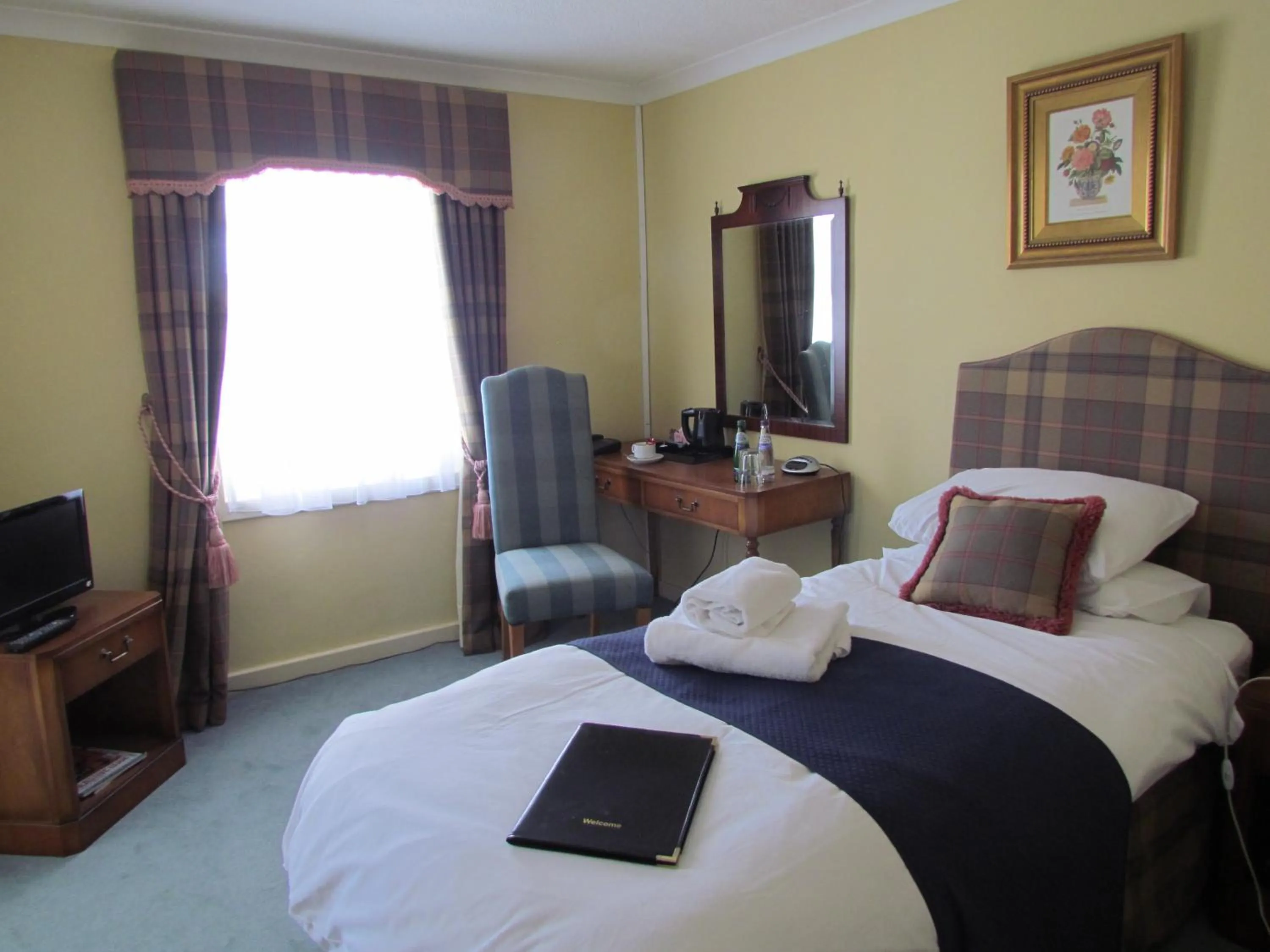 Bed in Altnaharra Hotel