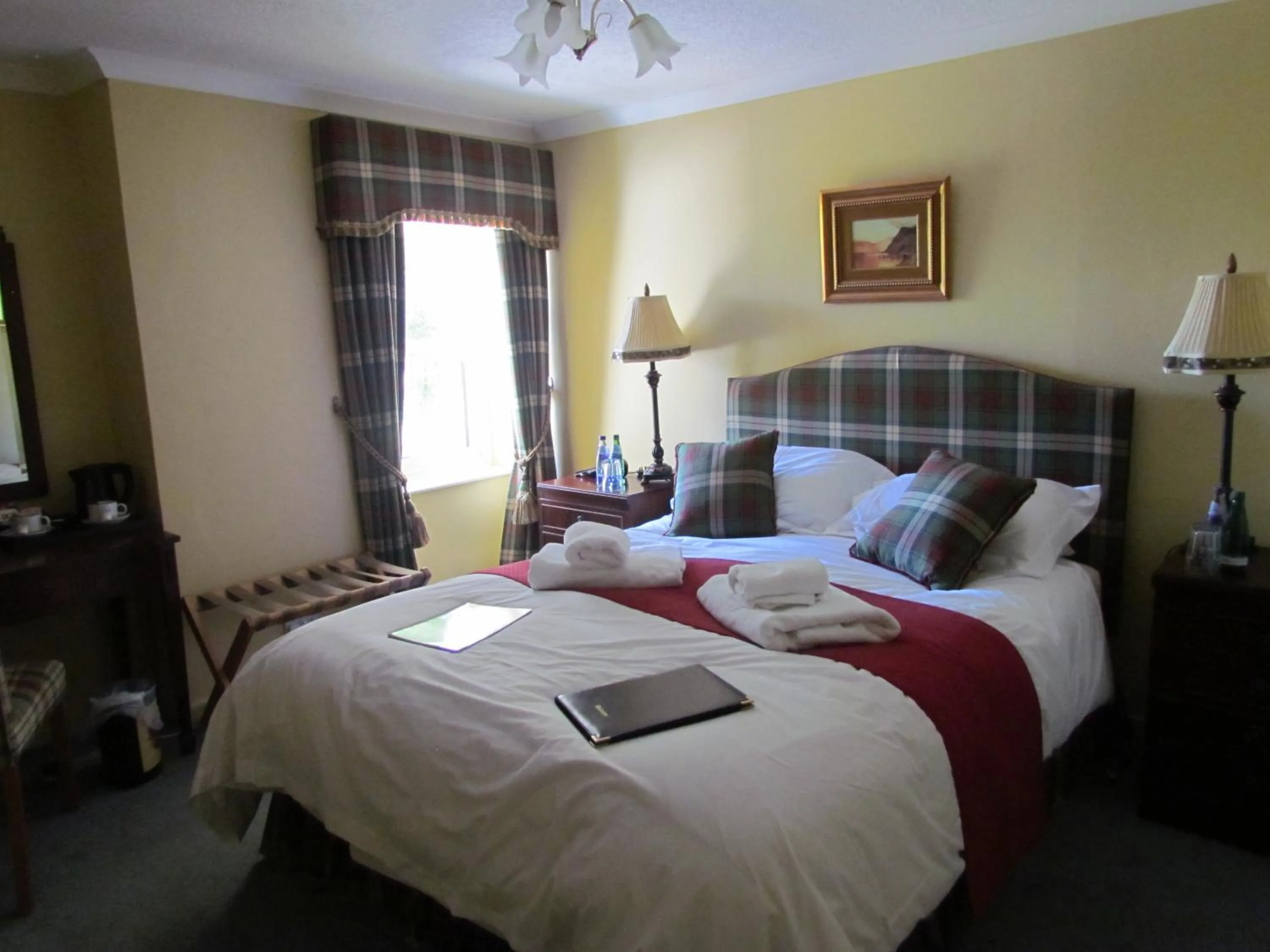 Bed in Altnaharra Hotel