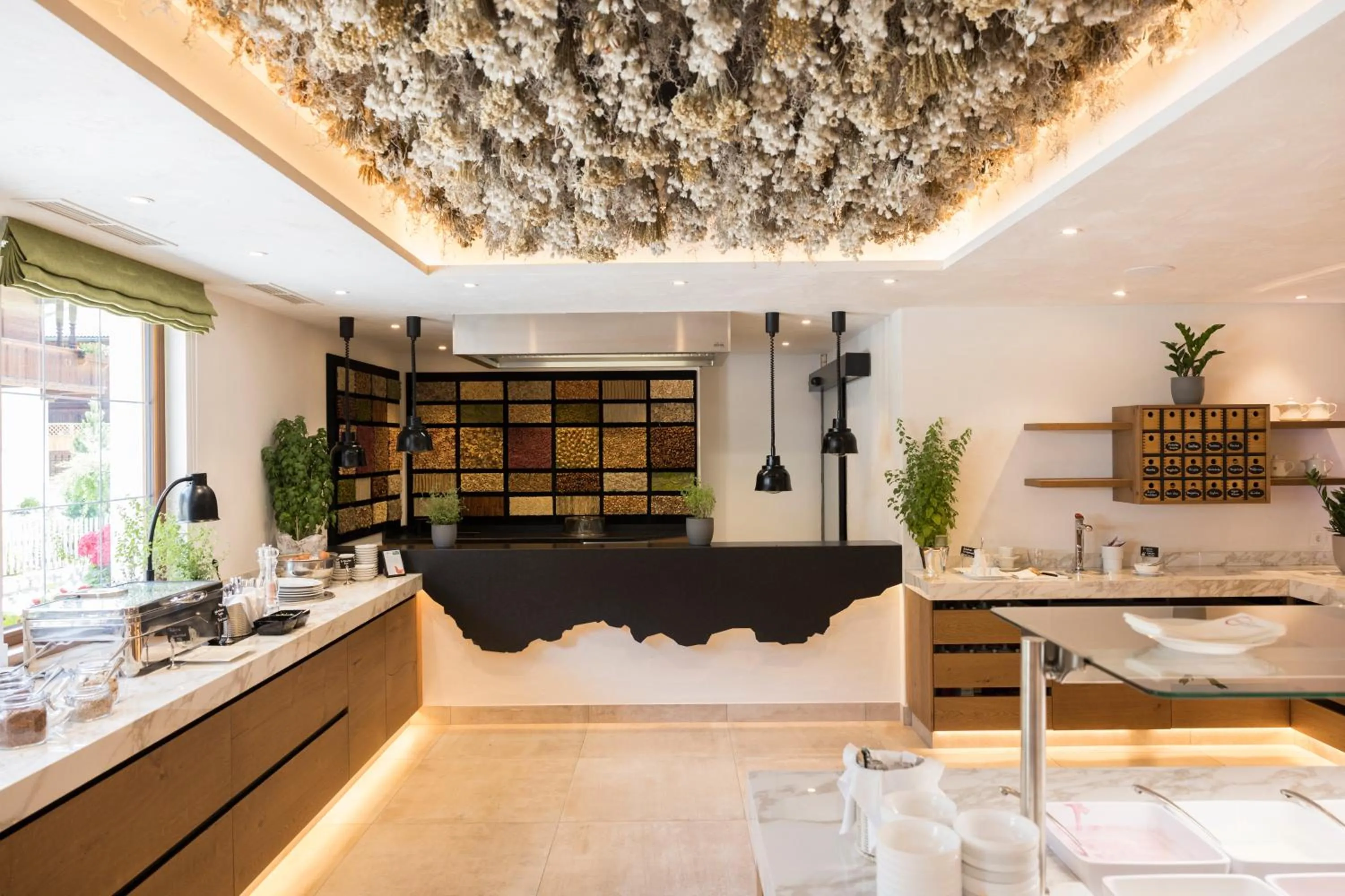 Food and drinks in Alpbacherhof Mountain & Spa Resort