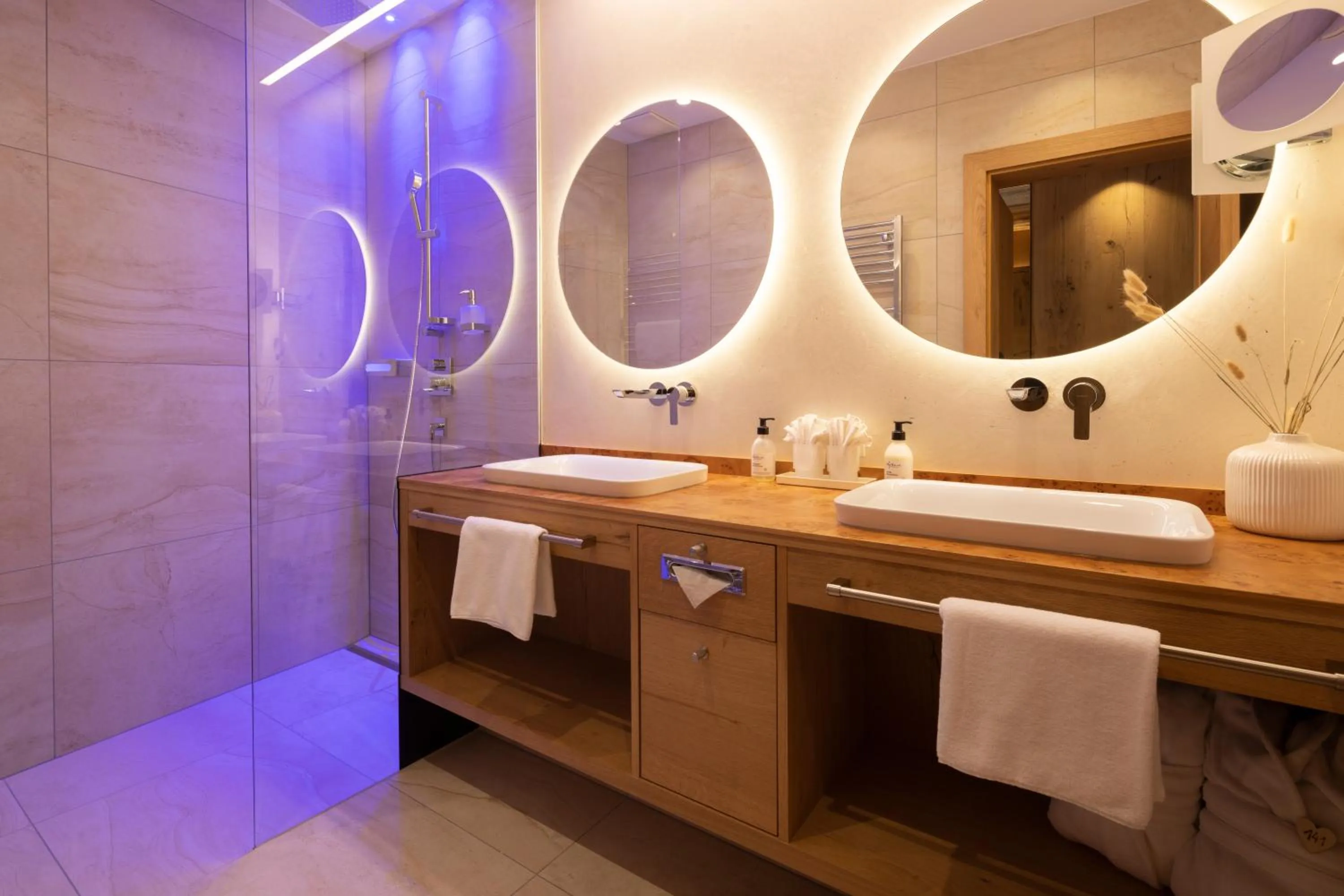 Shower in Alpbacherhof Mountain & Spa Resort