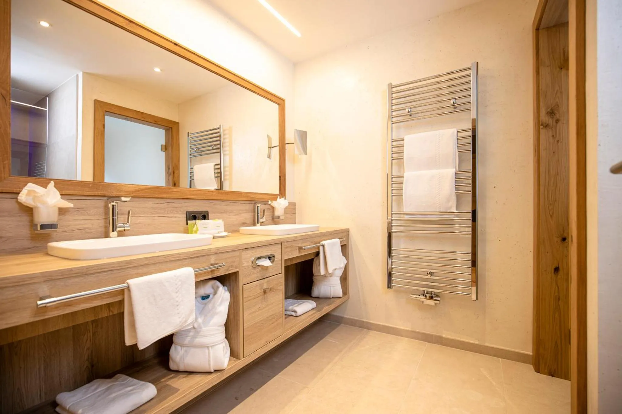 Bathroom in Alpbacherhof Mountain & Spa Resort