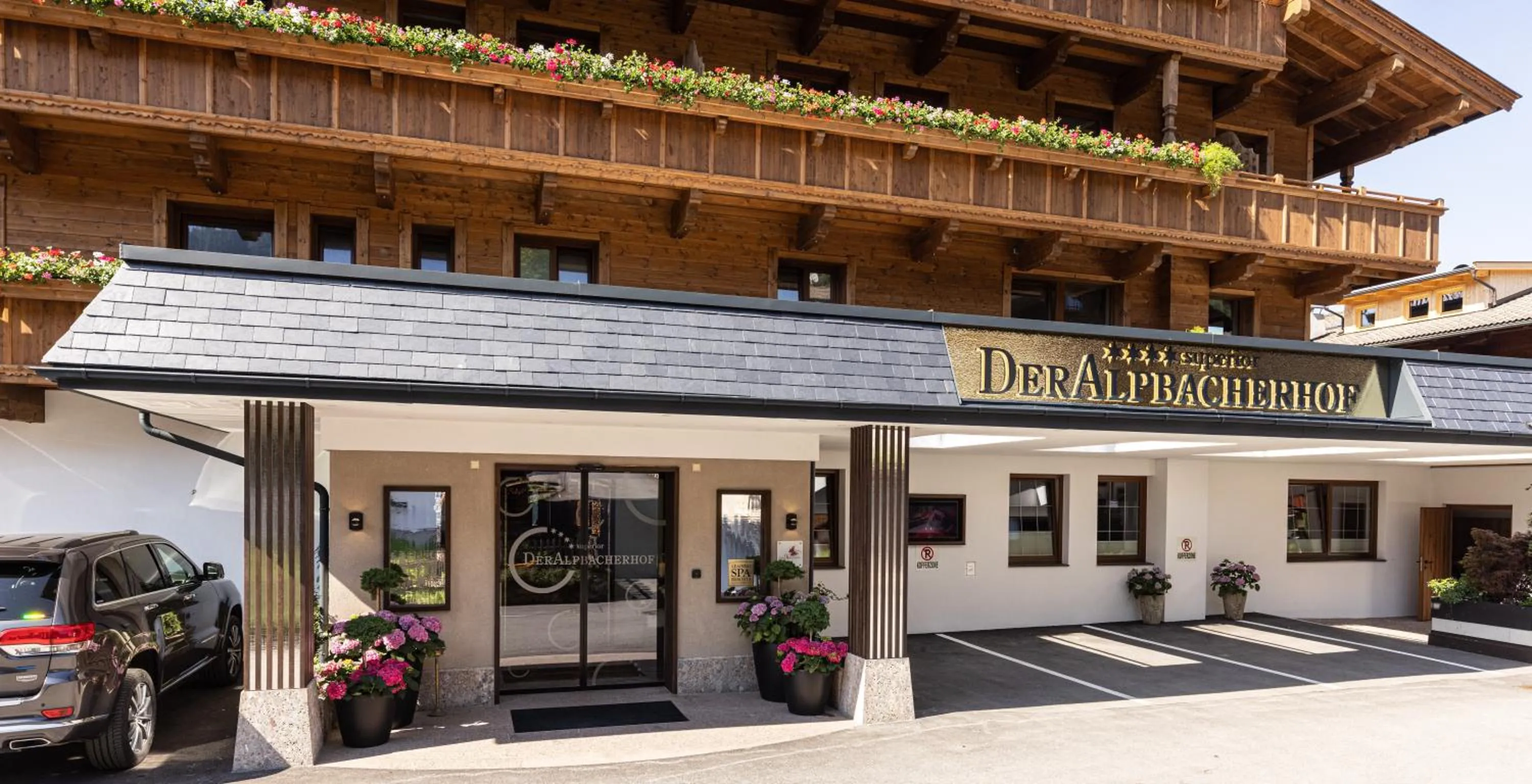 Property building in Alpbacherhof Mountain & Spa Resort