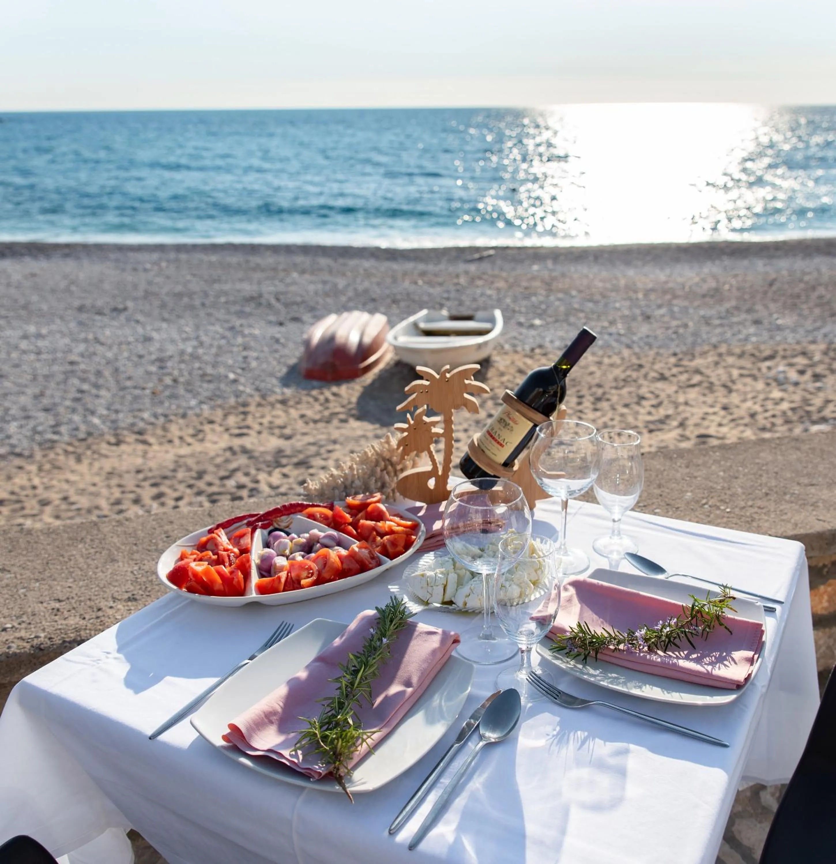 Food and drinks in Apart Hotel XXL Lux