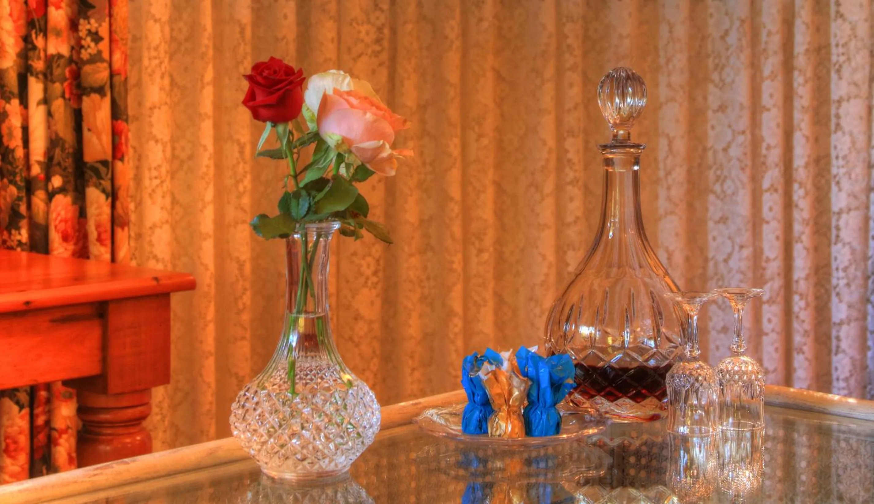 Decorative detail in The Falls Montville