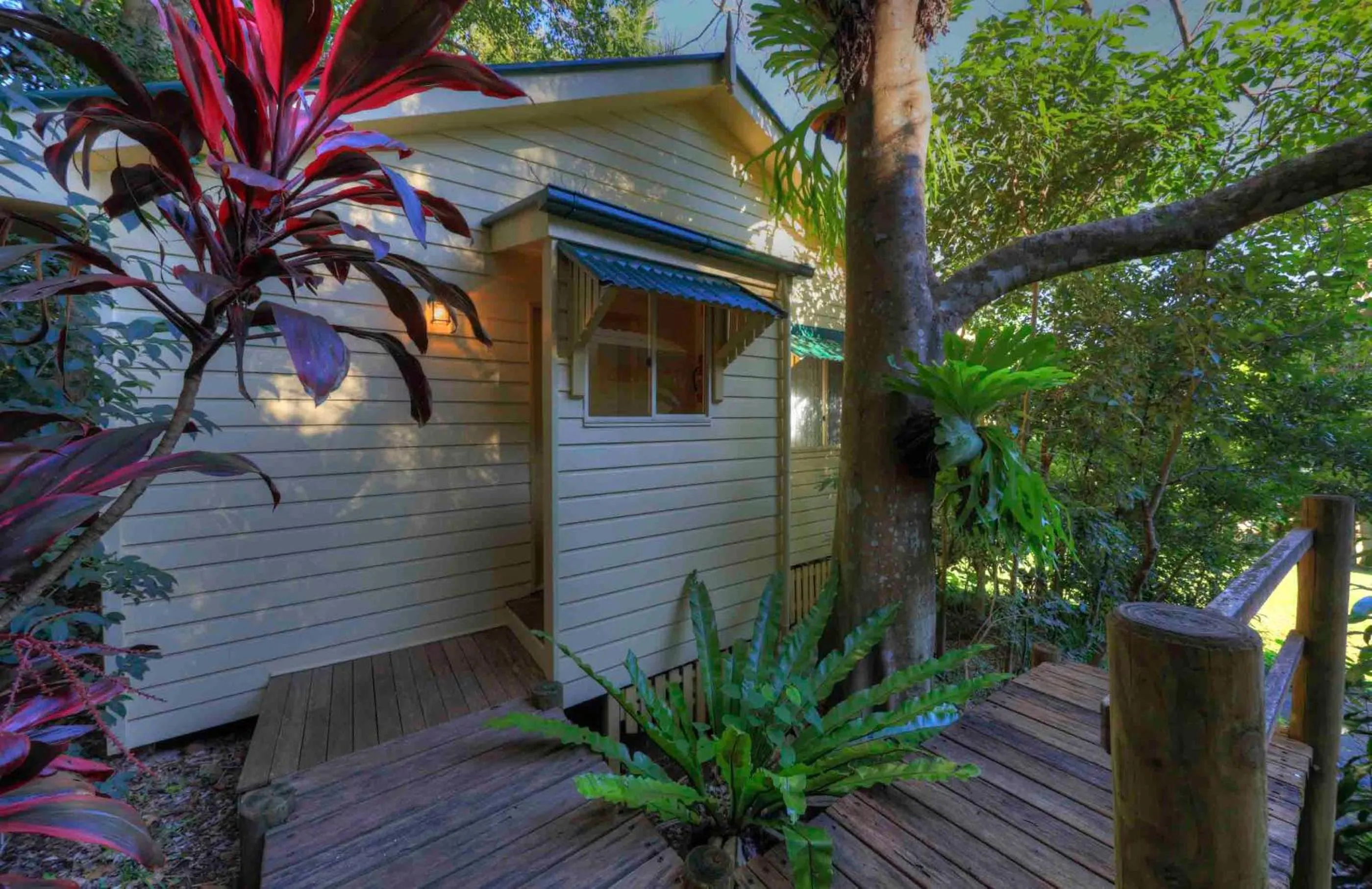 Facade/entrance in The Falls Montville