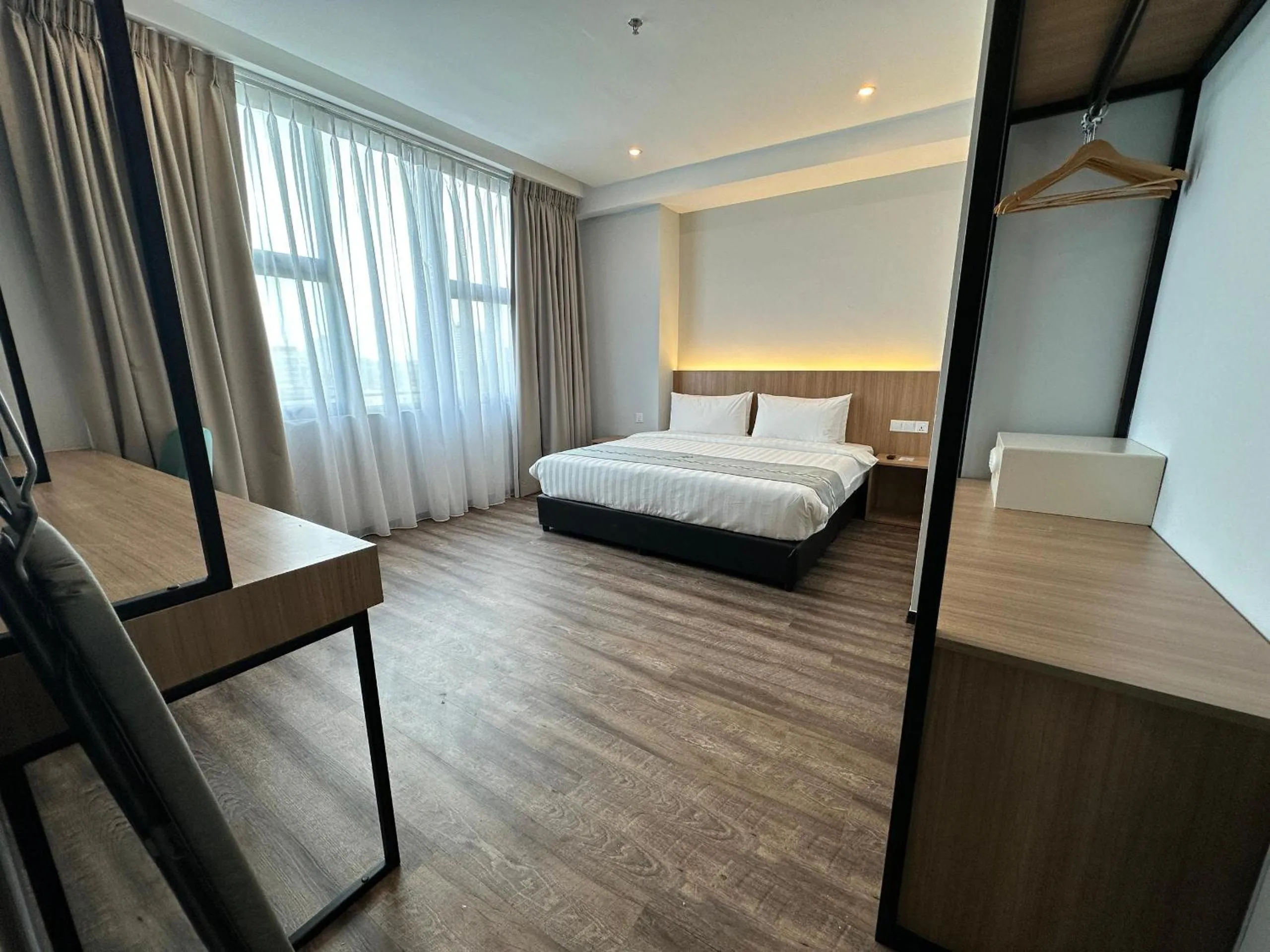 Bedroom, Bed in 56 Hotel