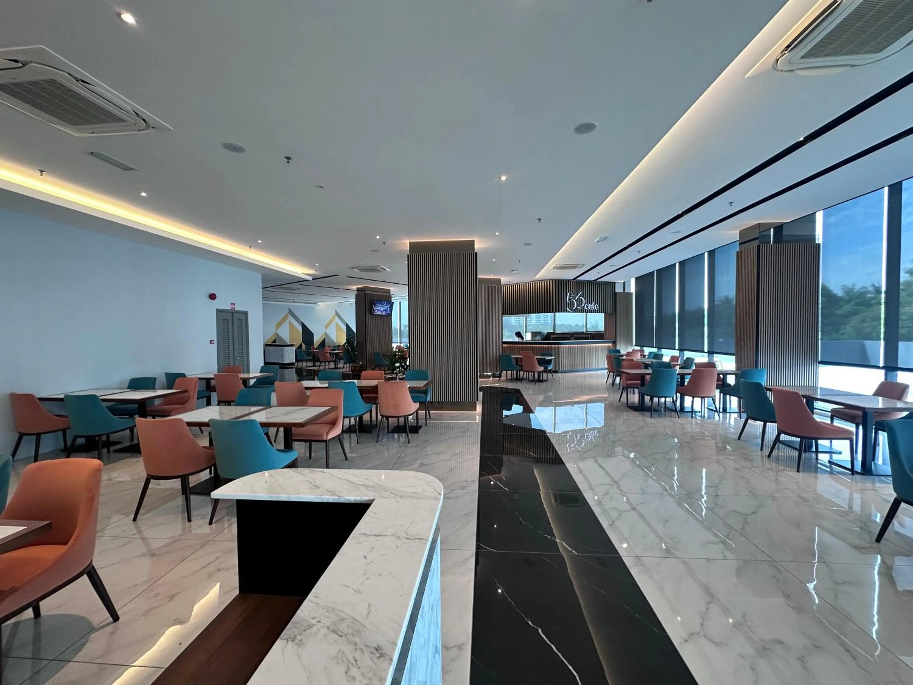 Restaurant/places to eat in 56 Hotel