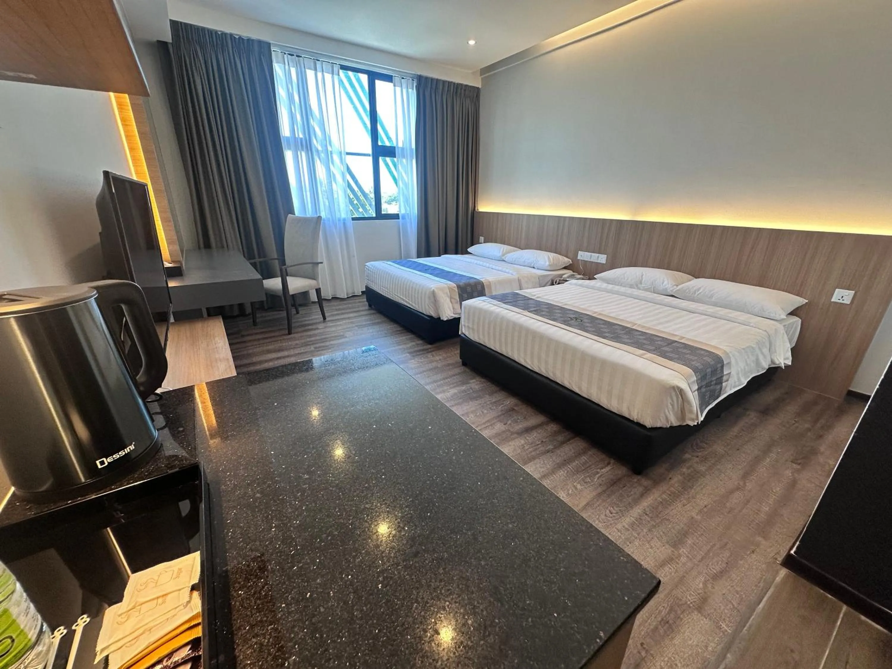 Bedroom, Bed in 56 Hotel