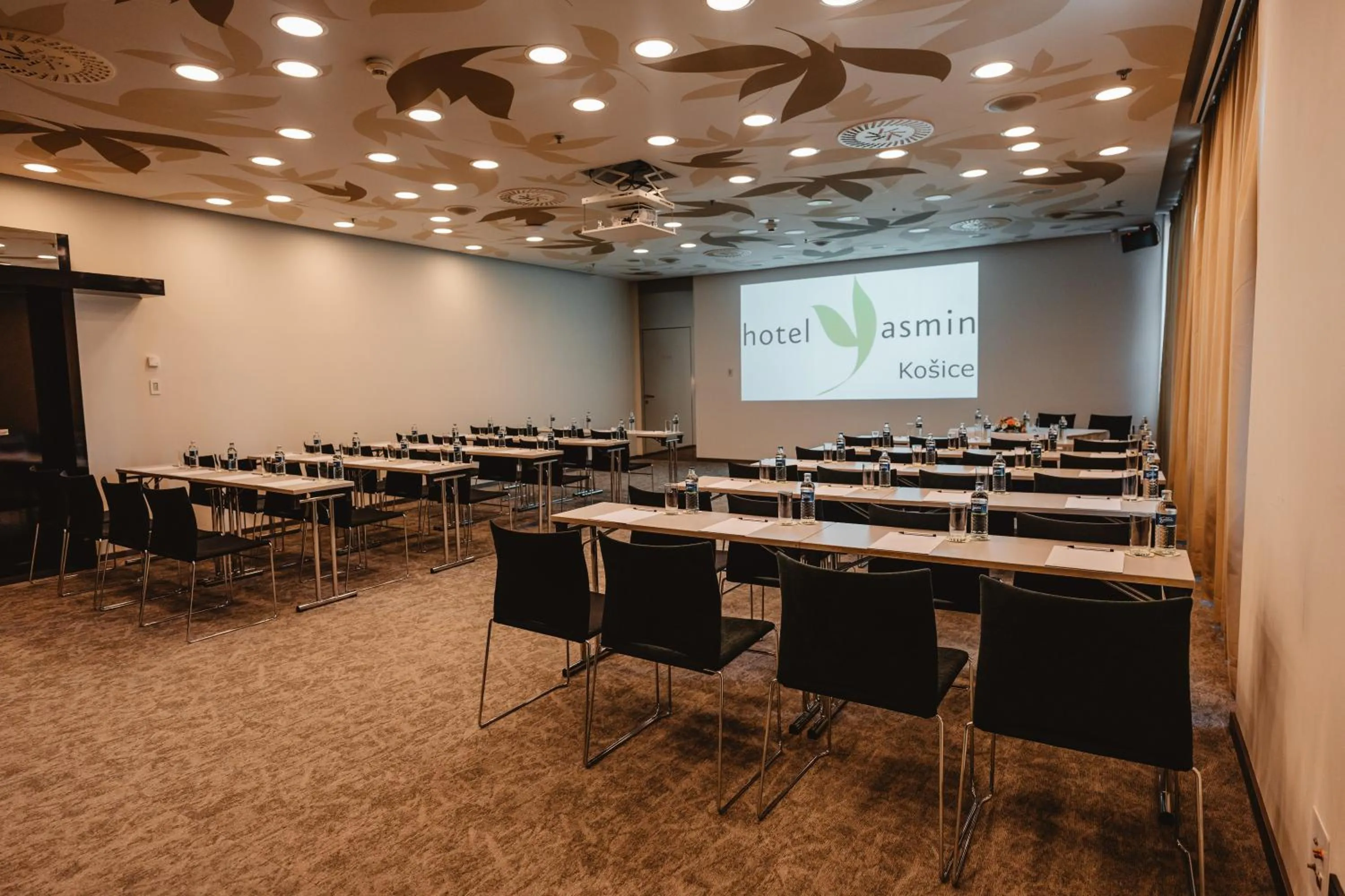 Meeting/conference room in Hotel Yasmin Košice